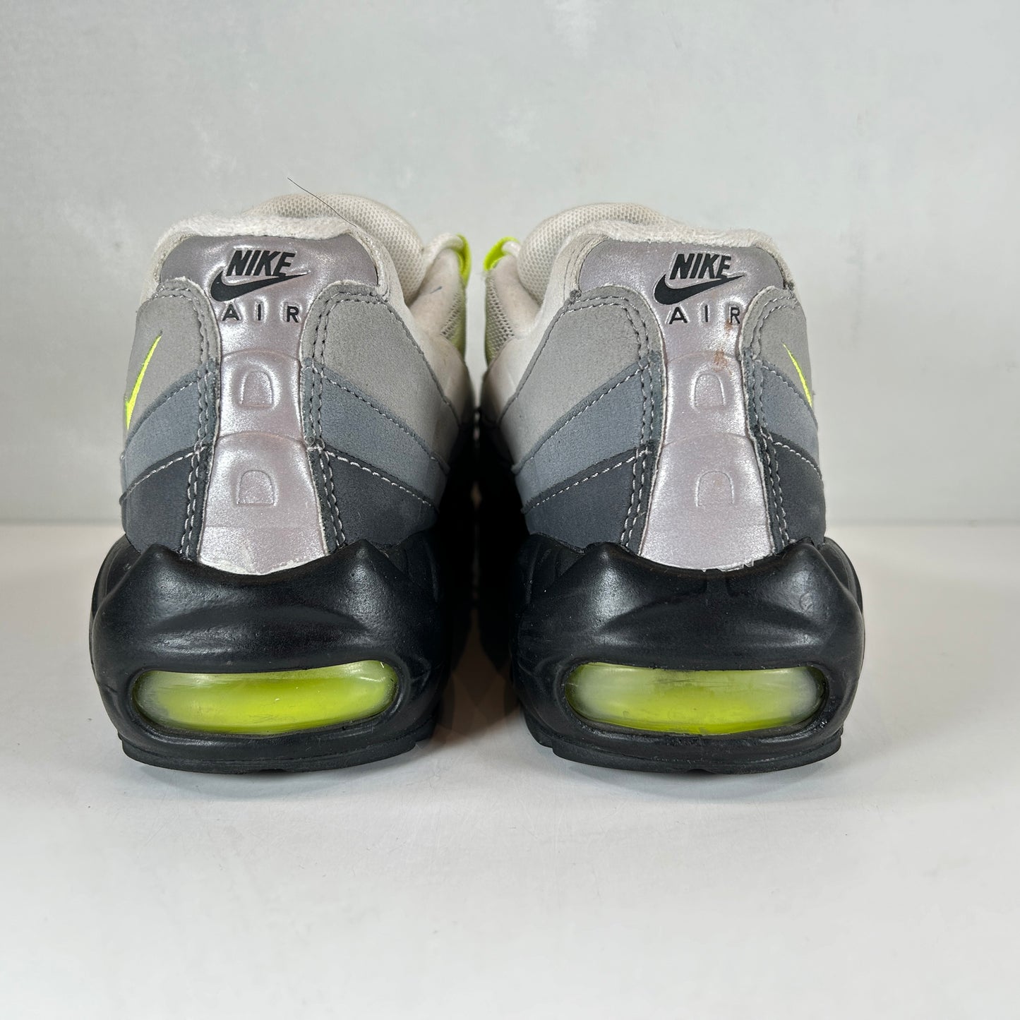 307960 002 Nike Air Max 95 OG Neon (2015) (Women's) [USED] - 8 W (Used) (Replace Box)