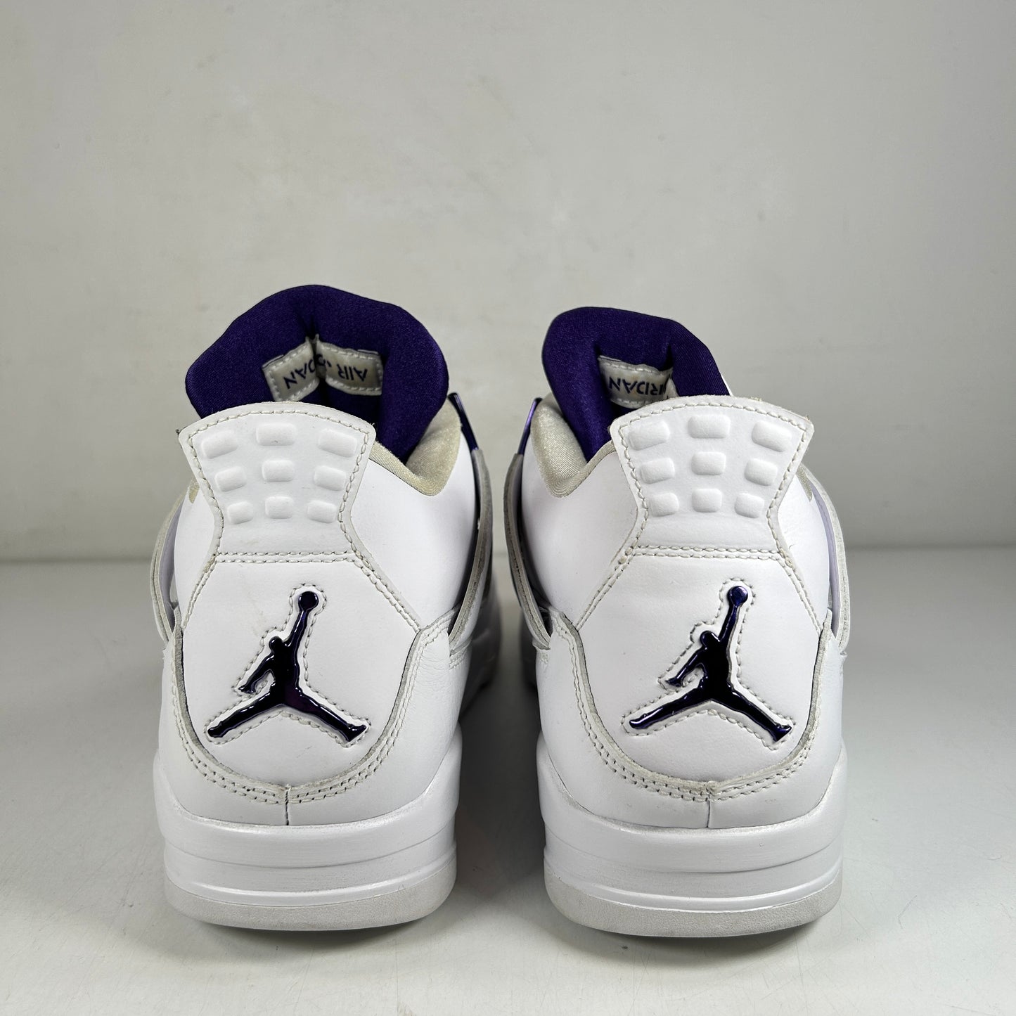 CT8527 115 Jordan 4 Retro Metallic Purple [USED] - 10 M (Used)