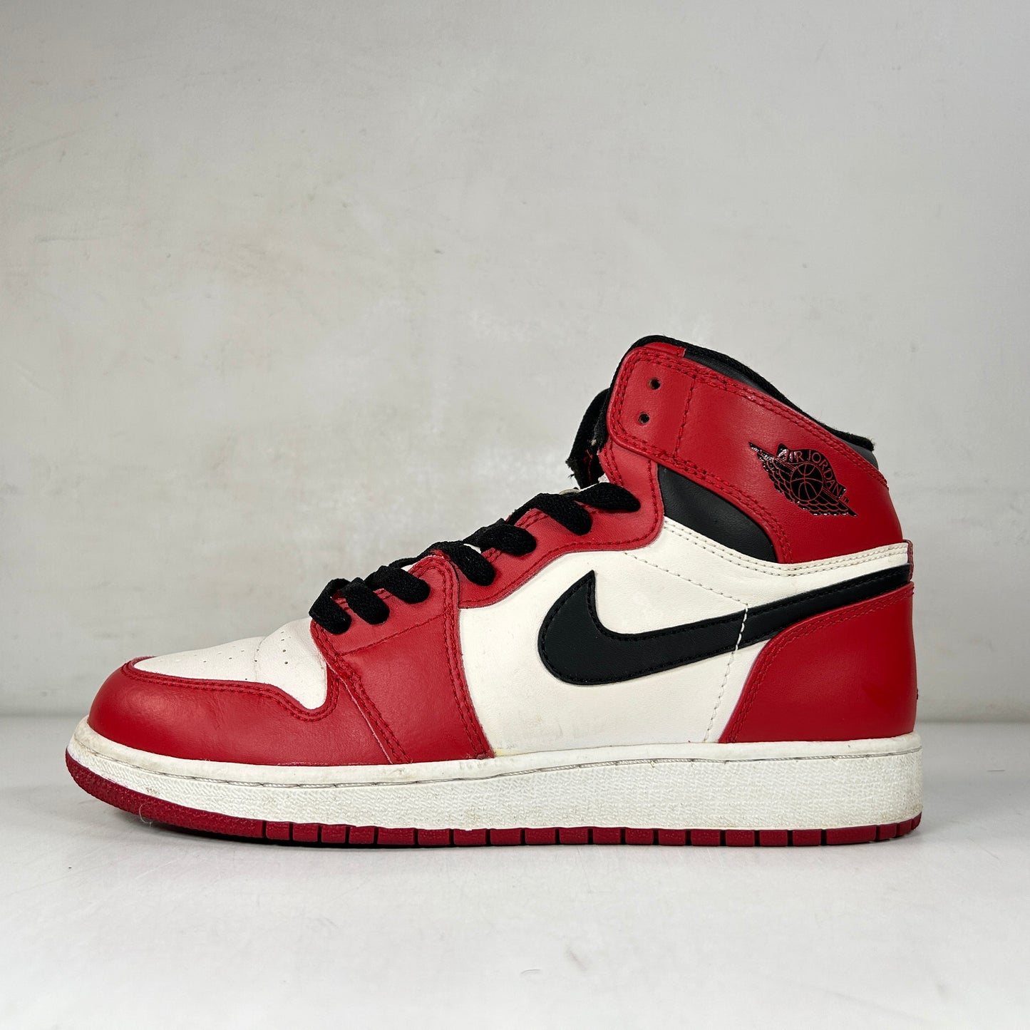 332558 163 Jordan 1 Retro Chicago (2013) (GS) [USED] - 6.5 Y (Used) (No Box)