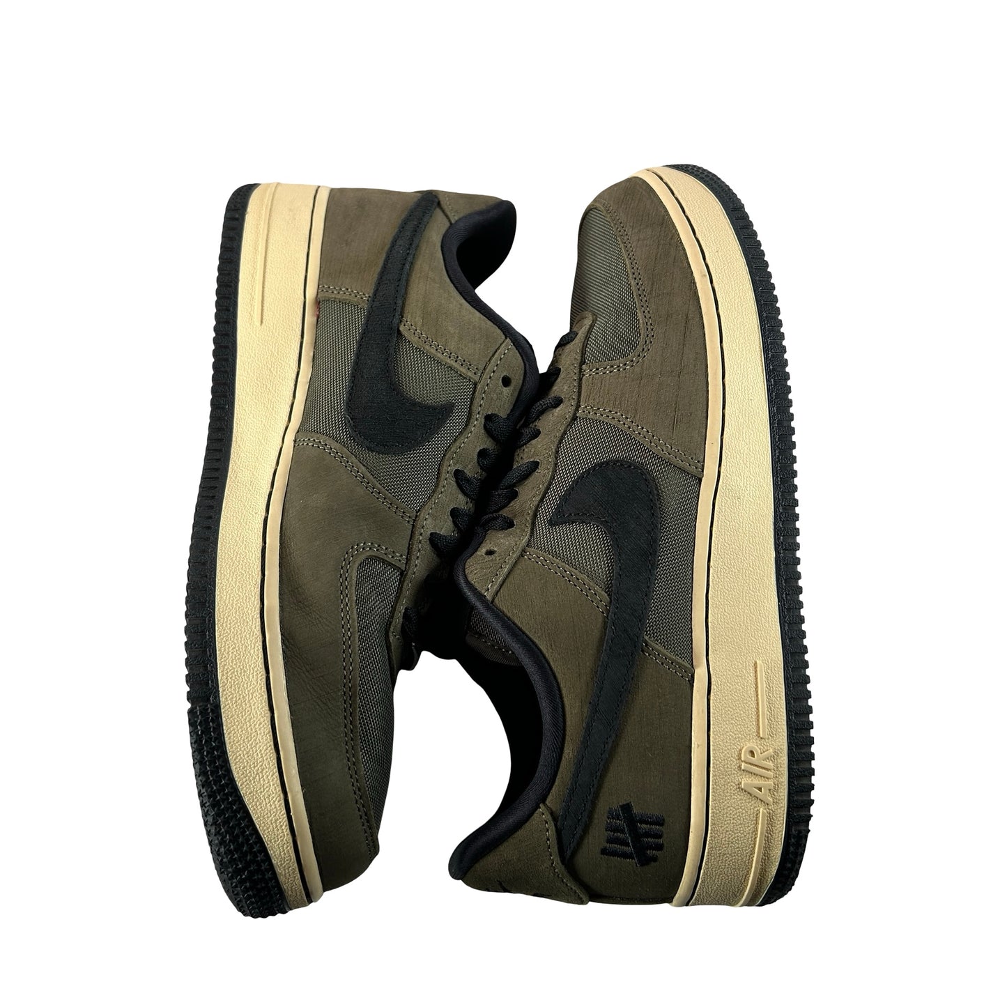 DH3064 300 Nike Air Force 1 Low SP Undefeated [USED] - 8.5 M (Used)