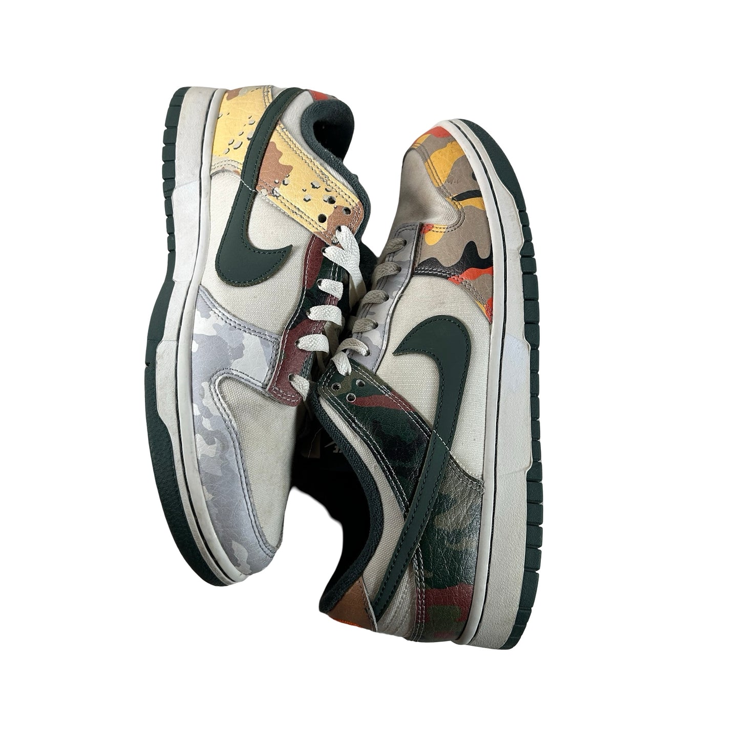 DH0957 100 Nike Dunk Low SE Sail Multi-Camo [USED] - 10.5 M (Used)