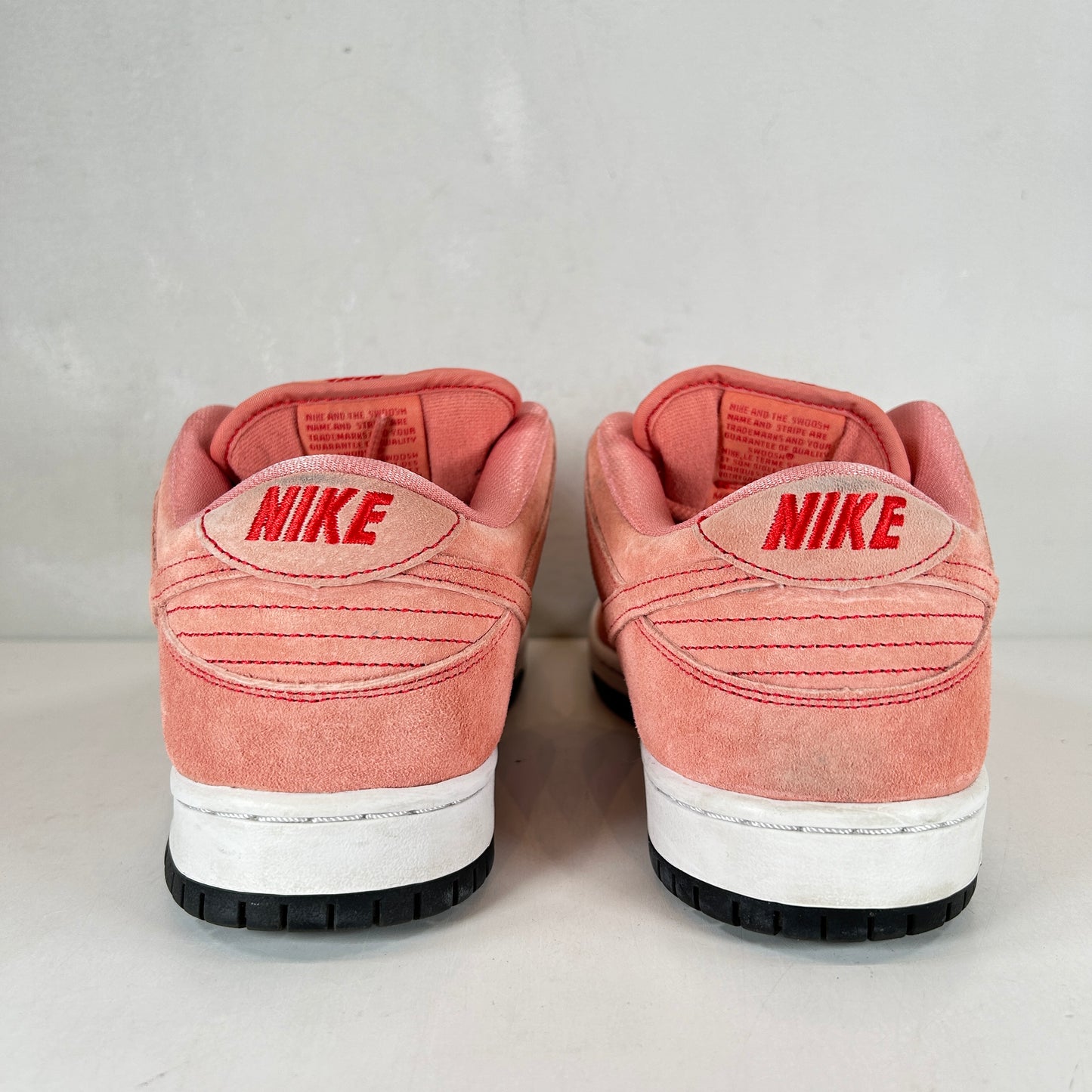 CV1655 600 Nike SB Dunk Low Pink Pig [USED] - 8.5 M (Used)