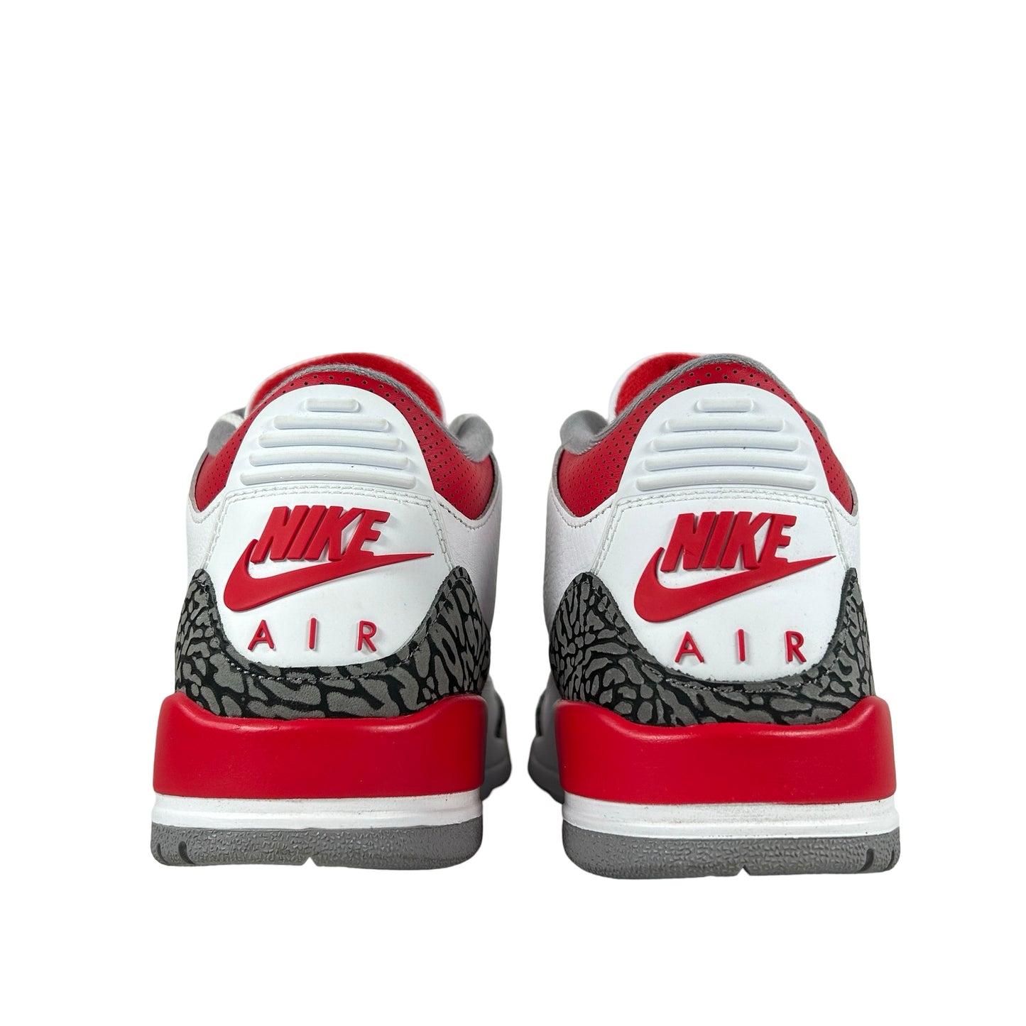 DN3707 160 Jordan 3 Retro Fire Red (2022) [USED] - 8.5 (VNDS)