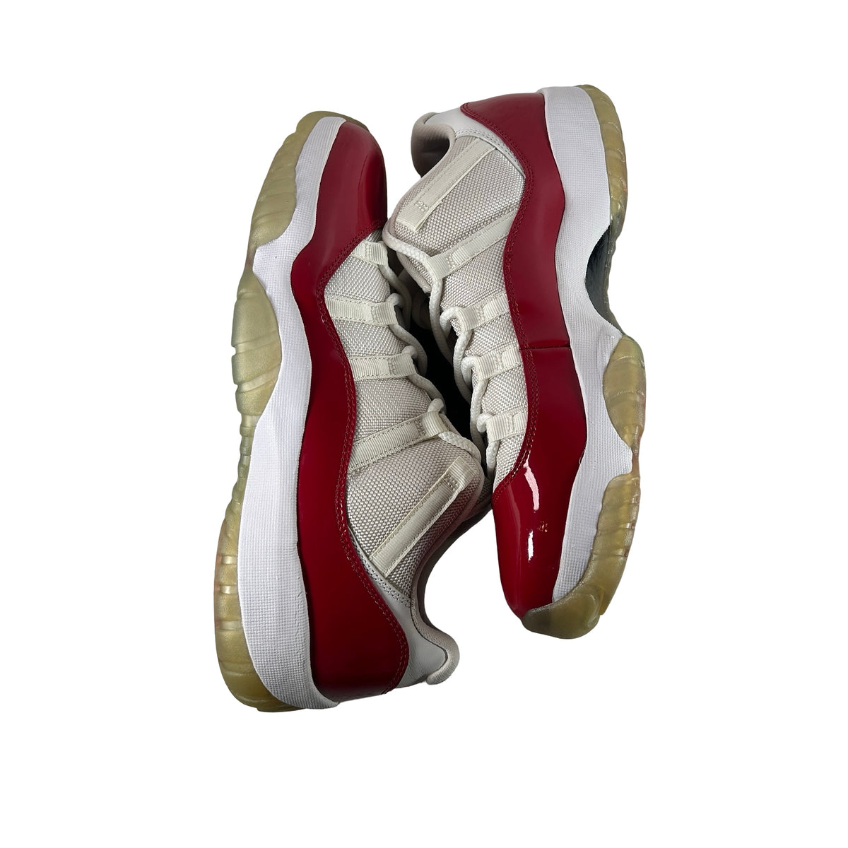 528895 102 Jordan 11 Retro Low Cherry (2016) - 11 M (Yellowing)