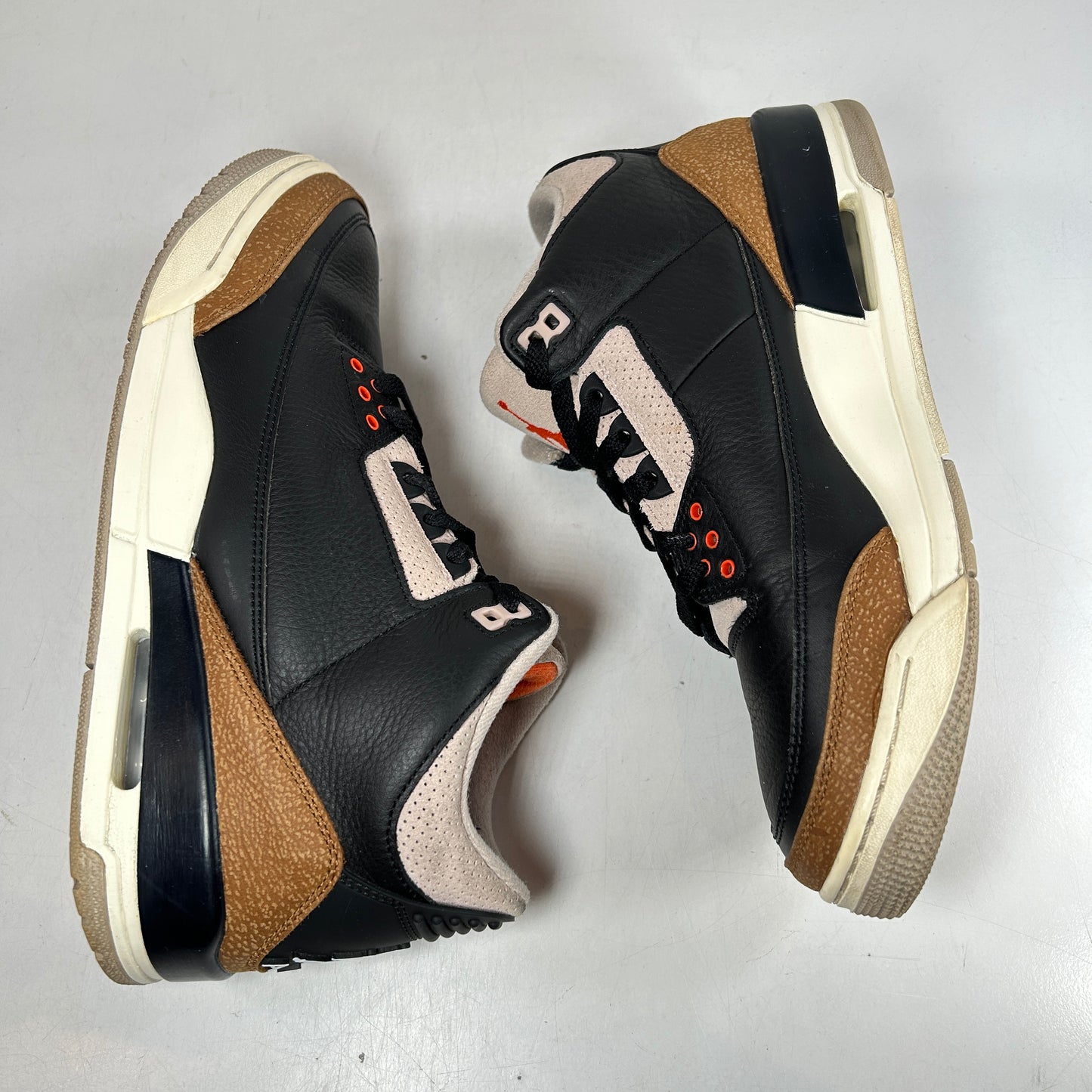 CT8532 008 Jordan 3 Retro Desert Elephant [USED] - 10 M (Used)