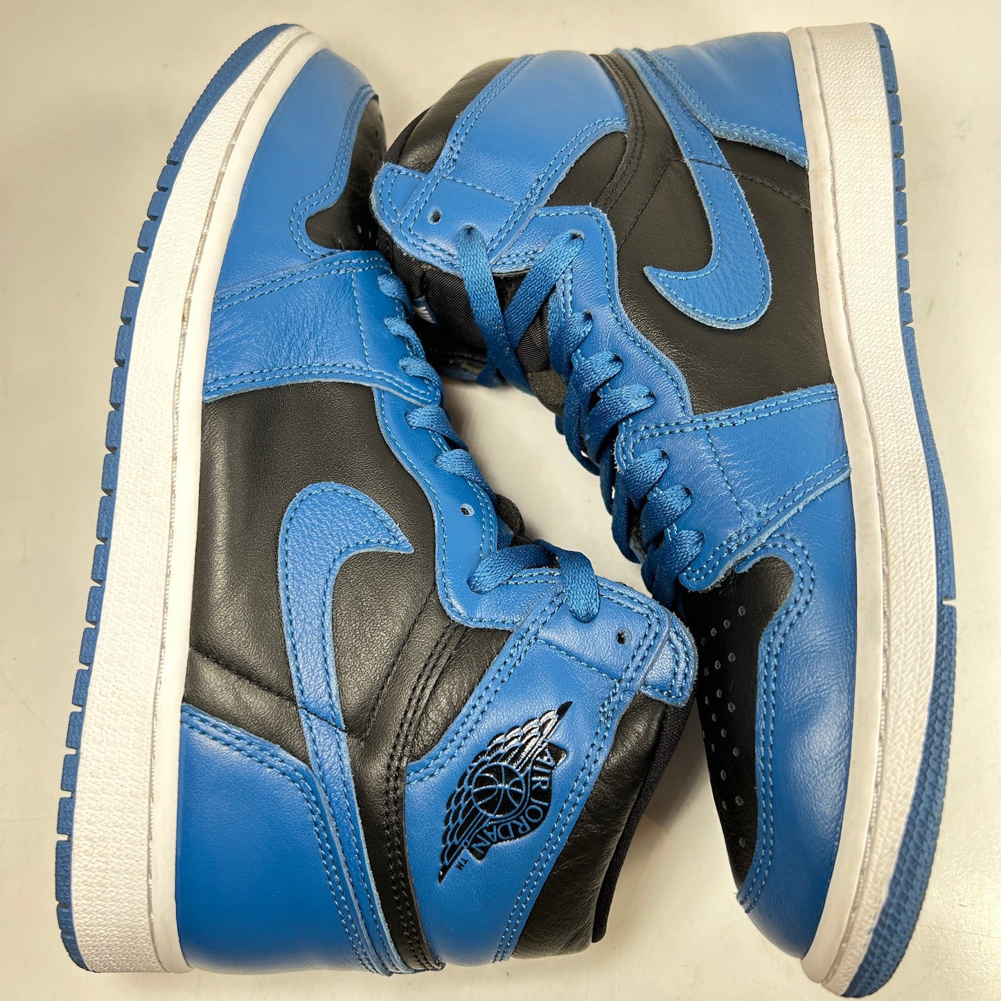 555088 404 Jordan 1 Retro High OG Dark Marina Blue [USED] - 9 M (Used) (No Box)