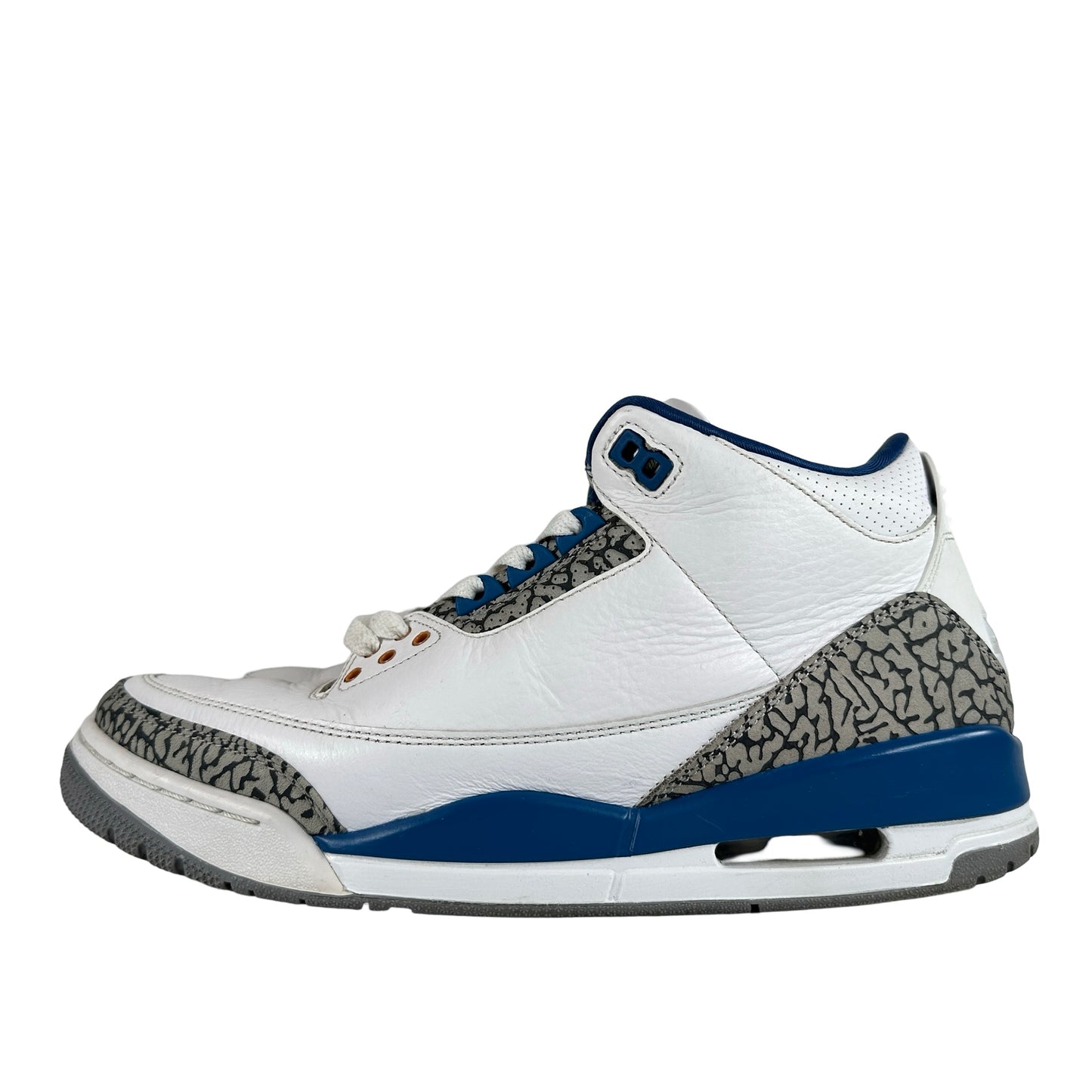 CT8532 148 Jordan 3 Retro Magos