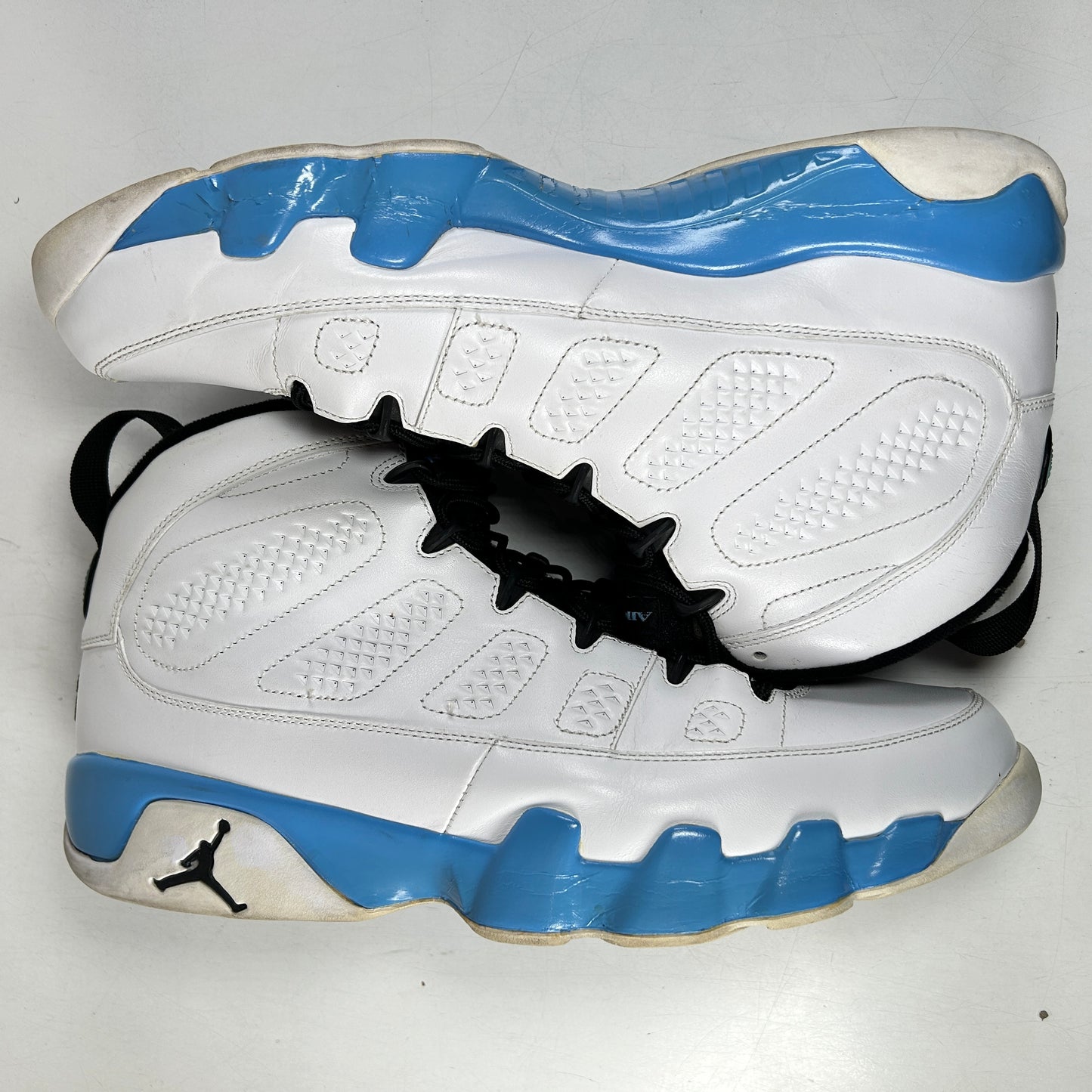 302370 103 Jordan 9 Retro Powder (2010) [USED] - 14 M (Used) (No Box)