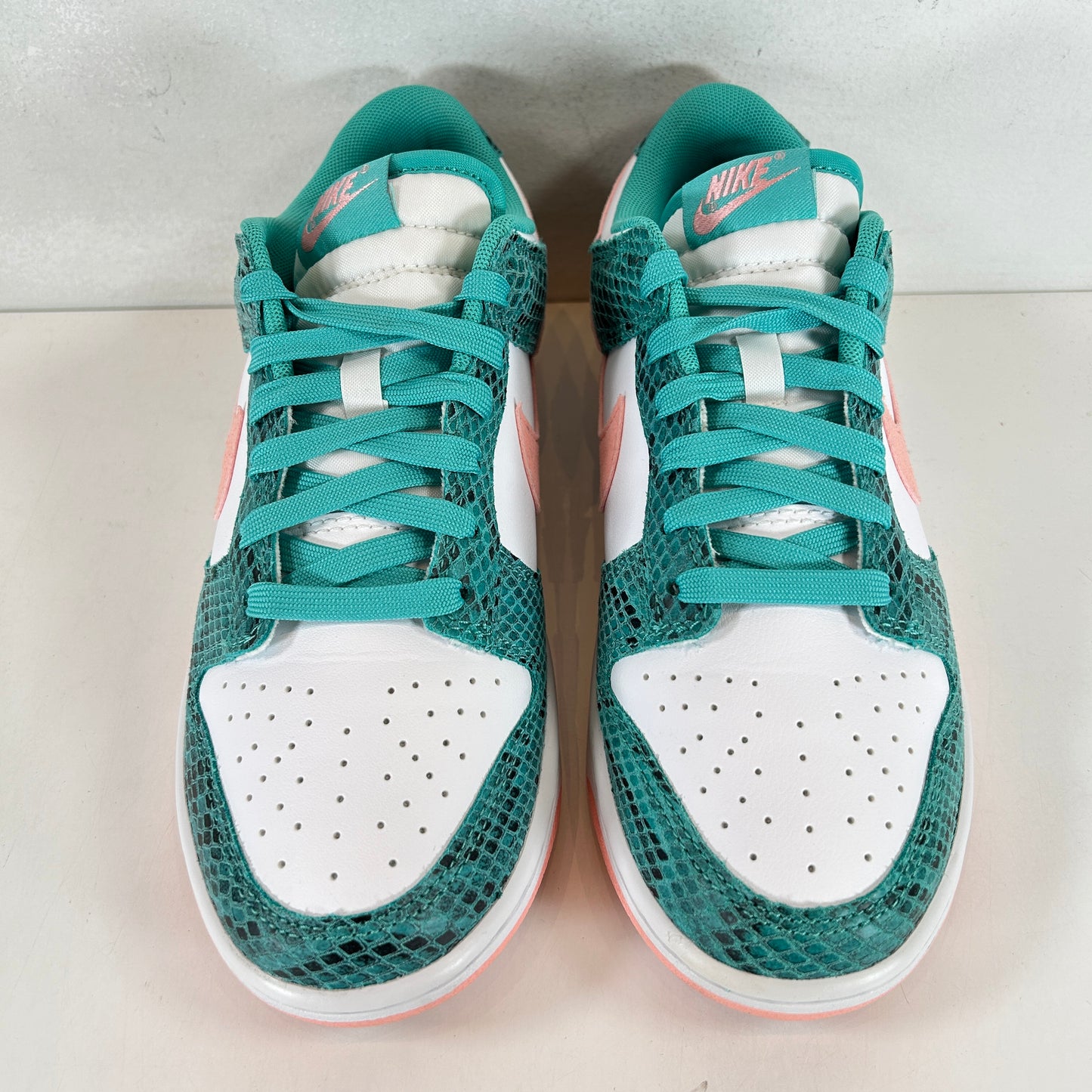 DR8577 300 Nike Dunk Low Piel de serpiente Teal lavado Coral blanqueado