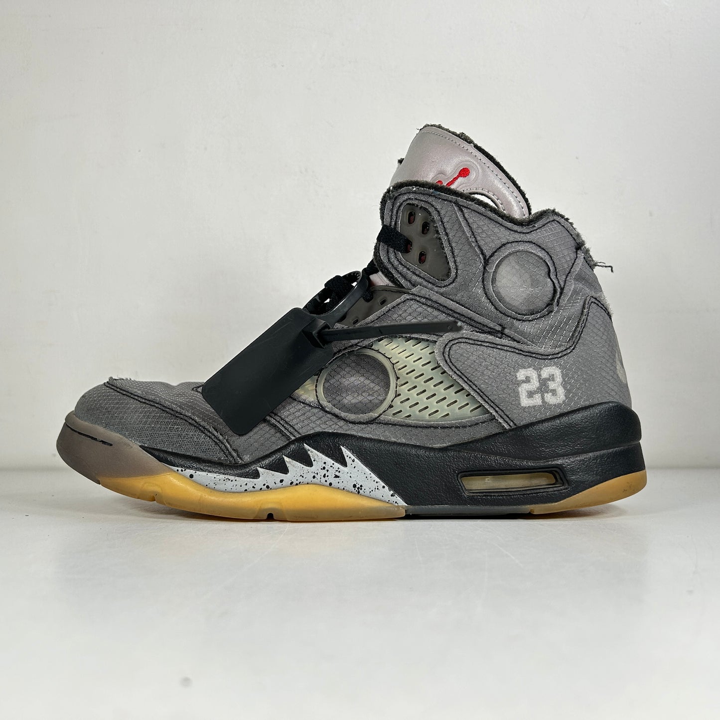 CT8480 001 Jordan 5 Off-White Black [USED] - 9 M (Used2)