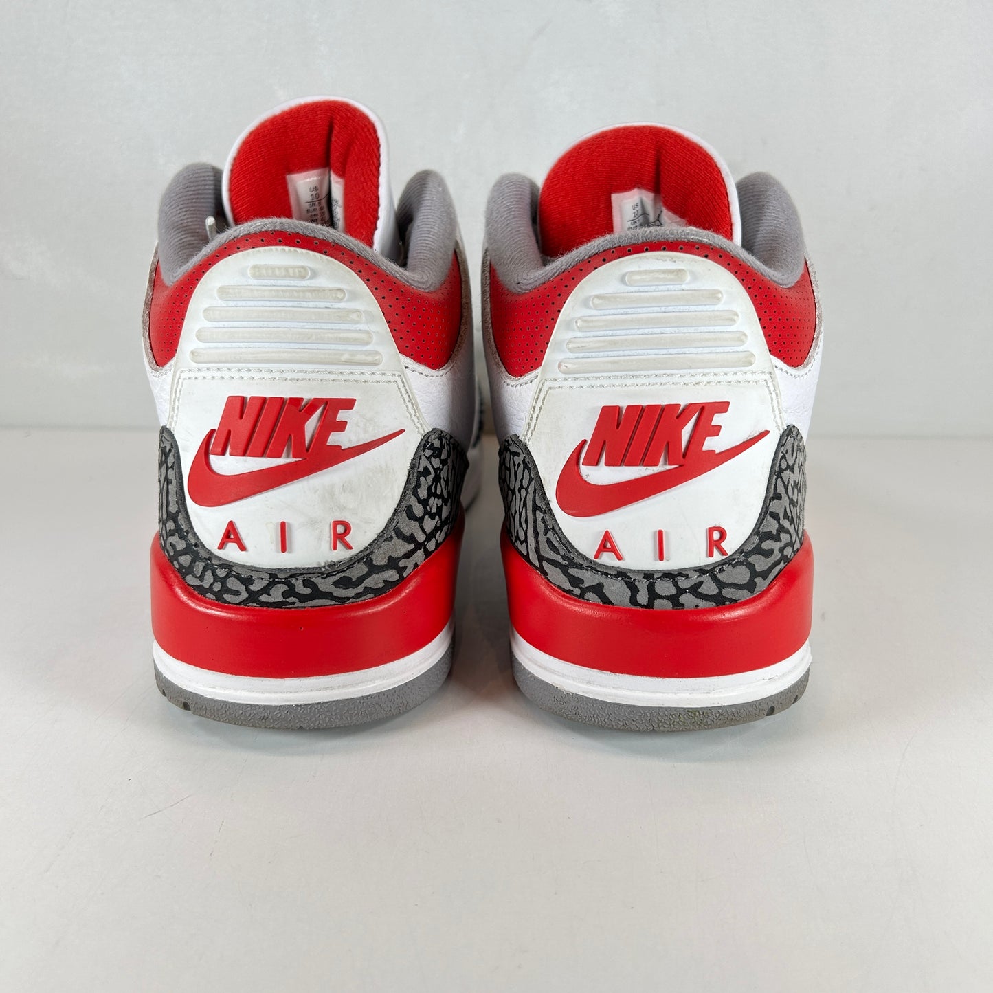 DN3707 160 Jordan 3 Retro Rojo fuego (2022)