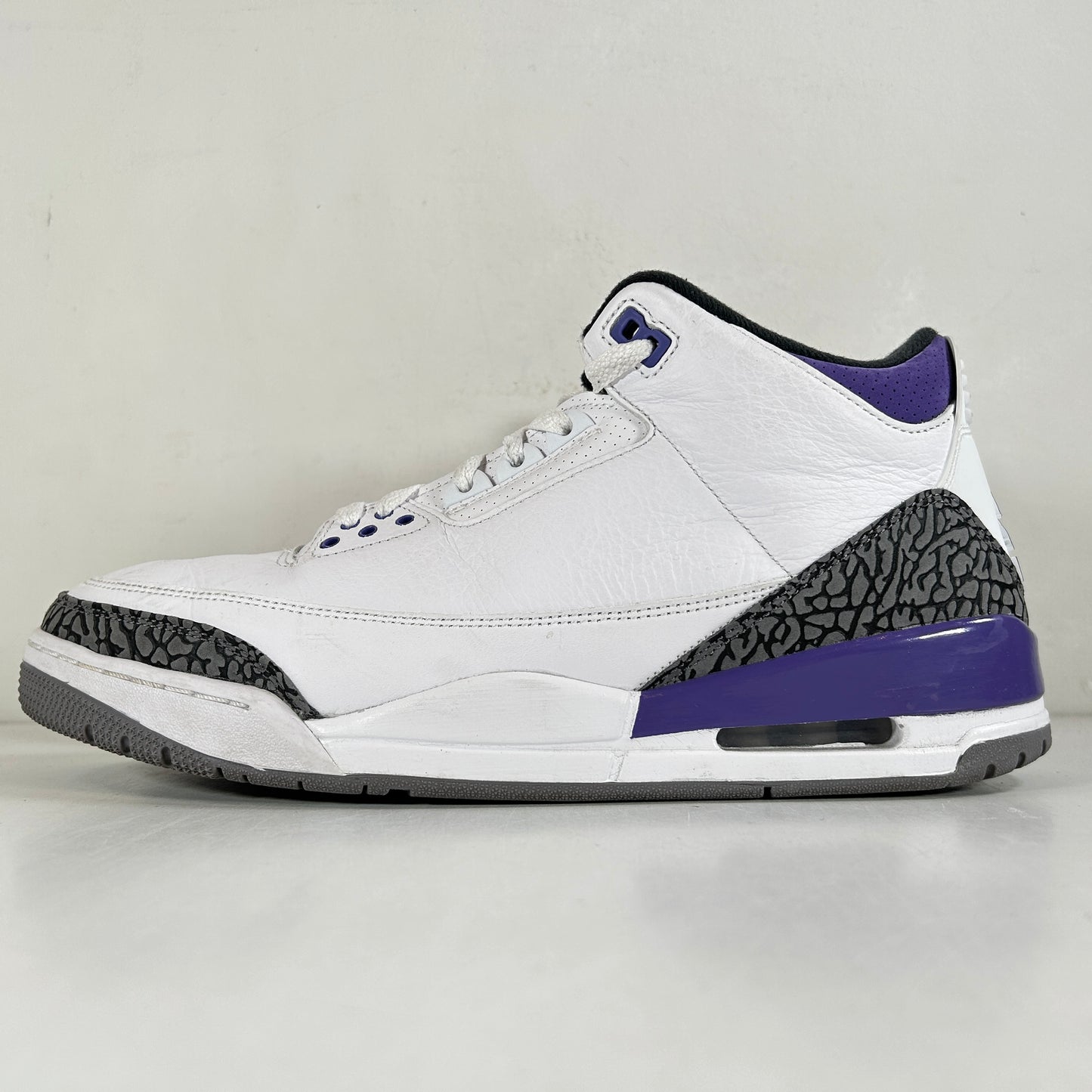CT8532 105 Jordan 3 Retro Dark Iris [USED] - 12 M (Used)