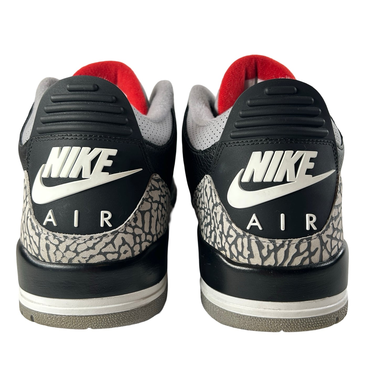 854262 001 Jordan 3 Black Cement 2018 [USED] - 13 M (Used)