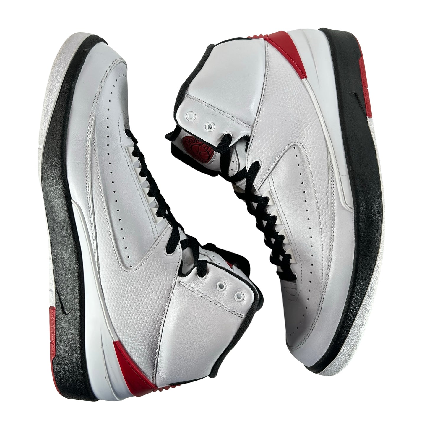 DX2454 106 Jordan 2 Retro OG Chicago (2022) [USED] - 13 M (Used)