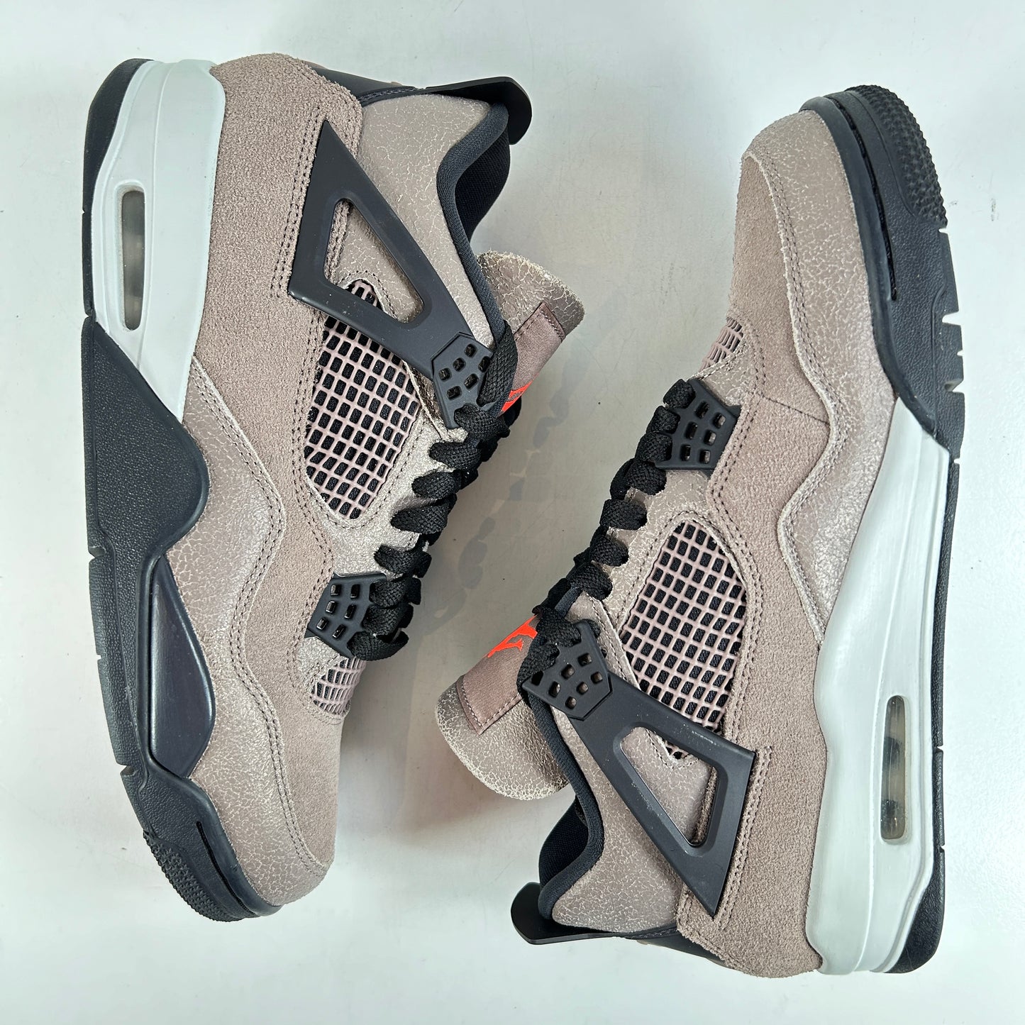 DB0732 200 Jordan 4 Taupe Haze [USED] - 8.5 M (Used)