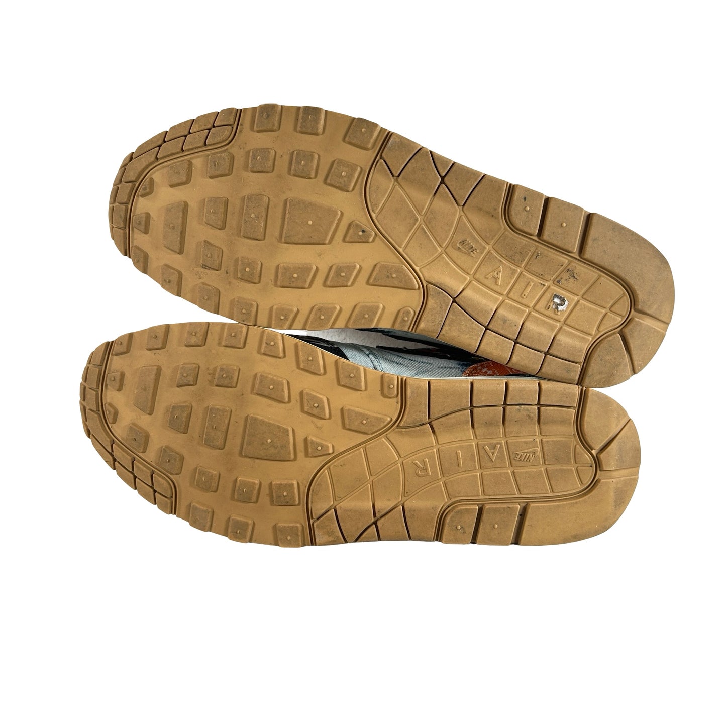 DN1803 900 Nike Air Max 1 SP Conceptos Pesados
