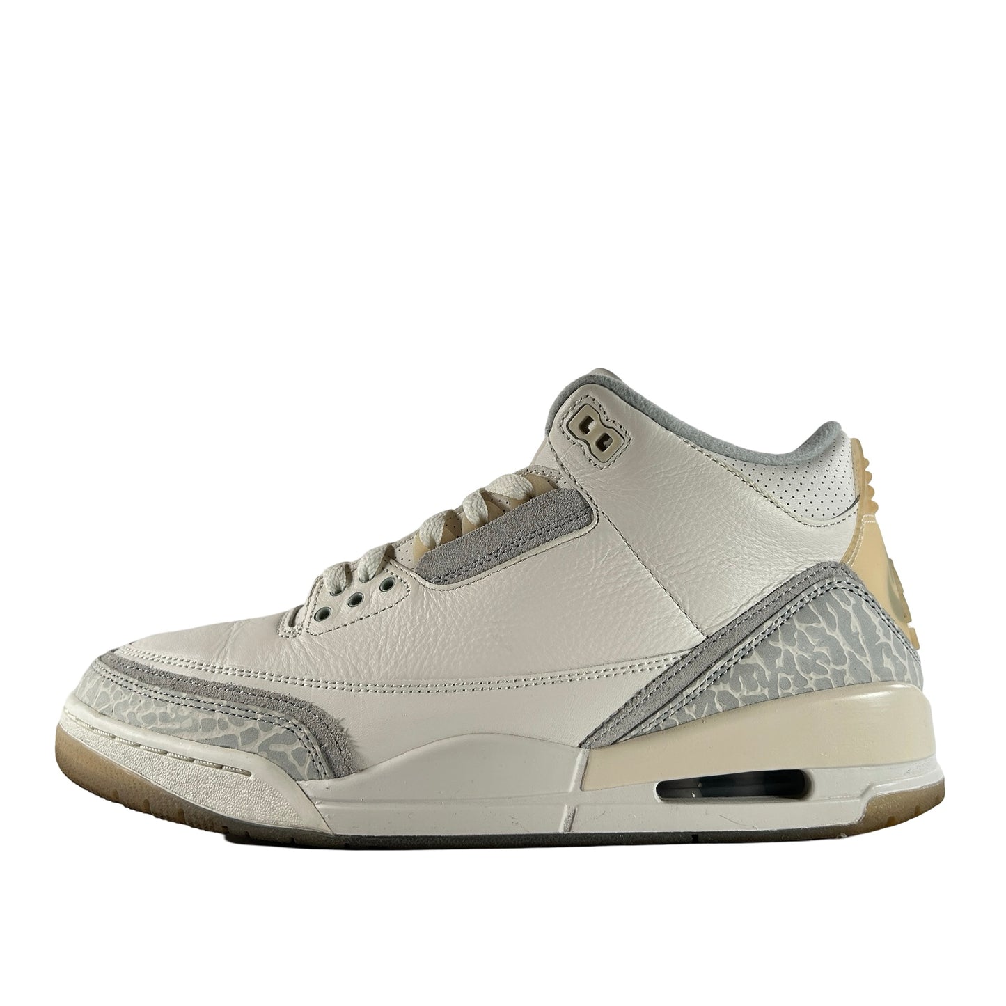 FJ9479 100 Jordan 3 Retro Craft Ivory [USED] - 9.5 M (Used)