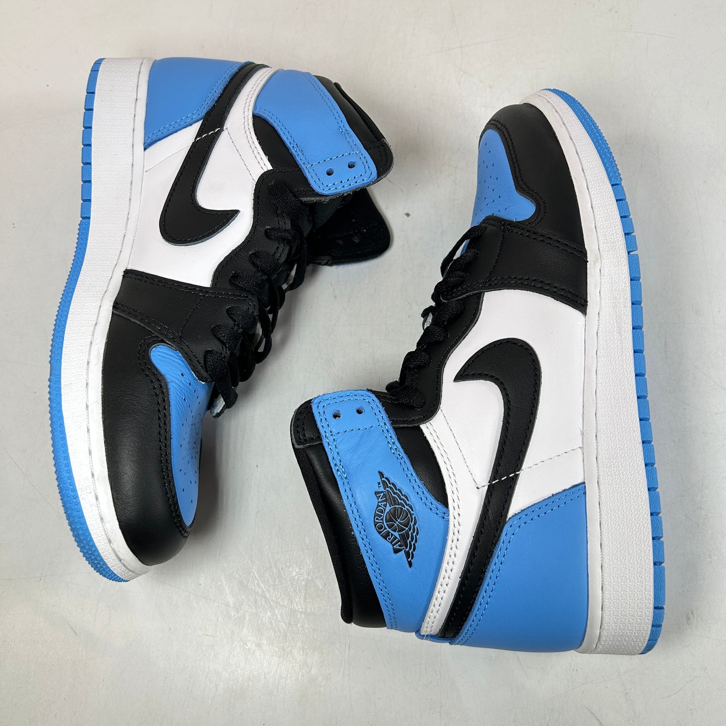 FD1437 400 Jordan 1 Retro High OG UNC Toe (GS) [USED] - 6 Y (Used) (No Box)