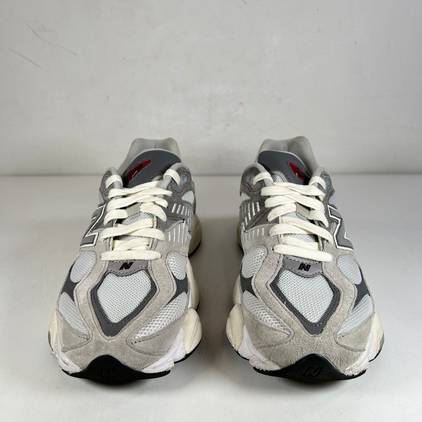 U9060GRY New Balance 9060 Rain Cloud Grey [USED] - 8.5 M (Used)