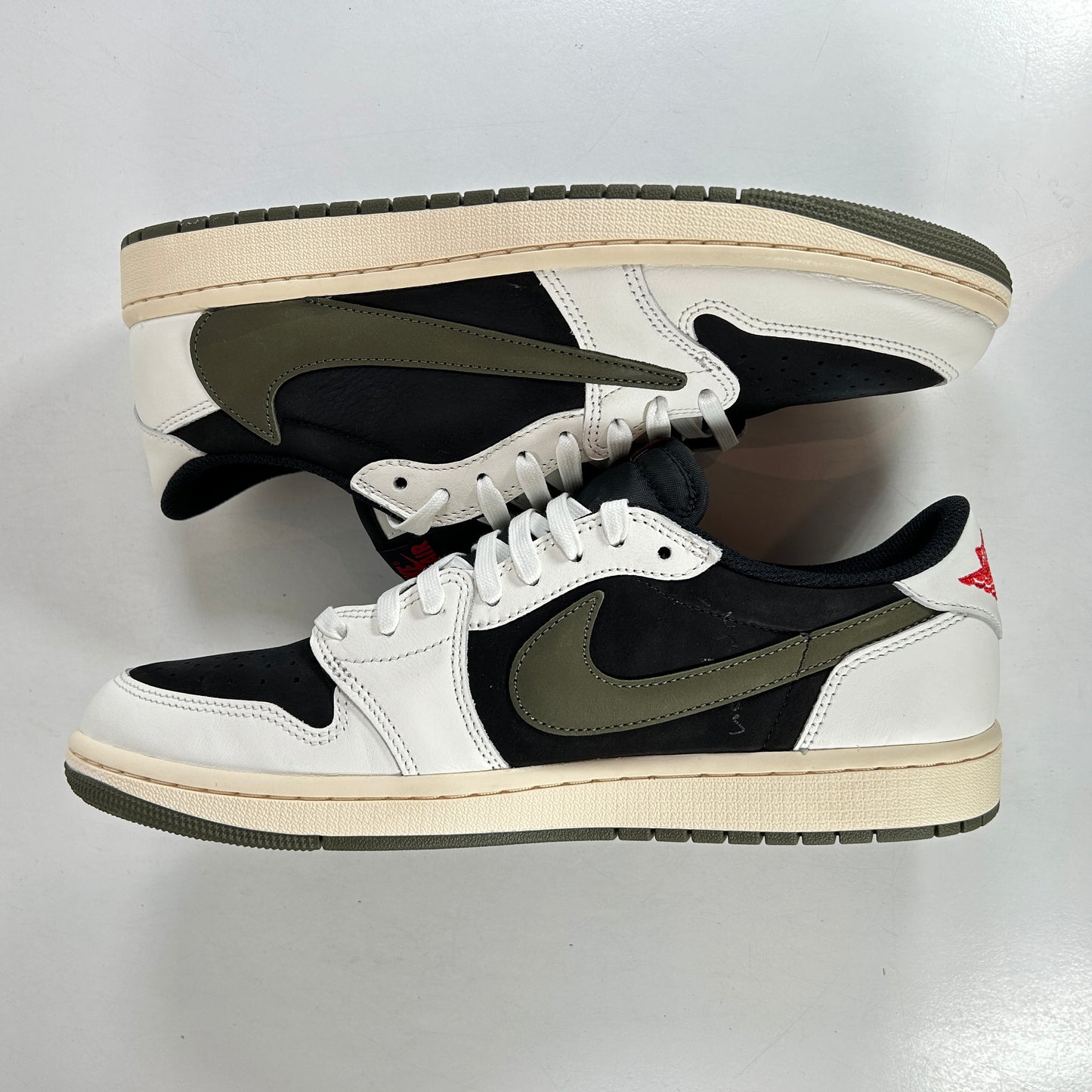 DZ4137 106 Jordan 1 Retro Low OG SP Travis Scott Olive (W) [USED] - 12 W (VNDS)