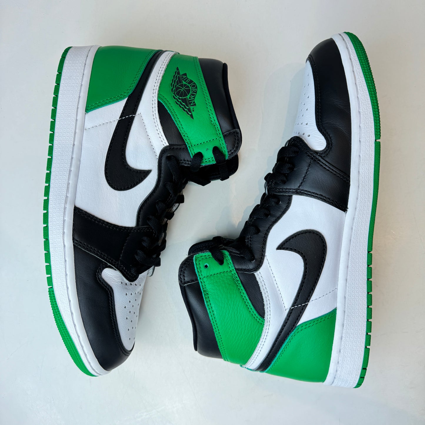 DZ5485 031 Jordan 1 Retro High OG Lucky Green [USED] - 10.5 M (Used)