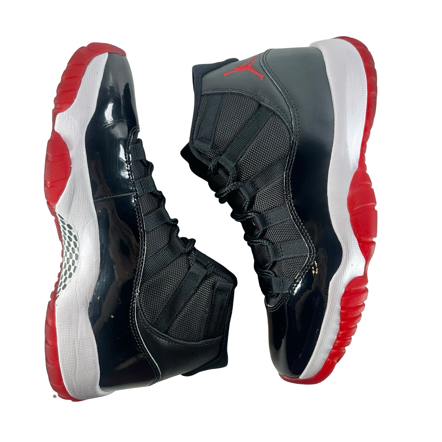 378037 061 Jordan 11 Bred (2019) [USED] - 8.5 M (Used)