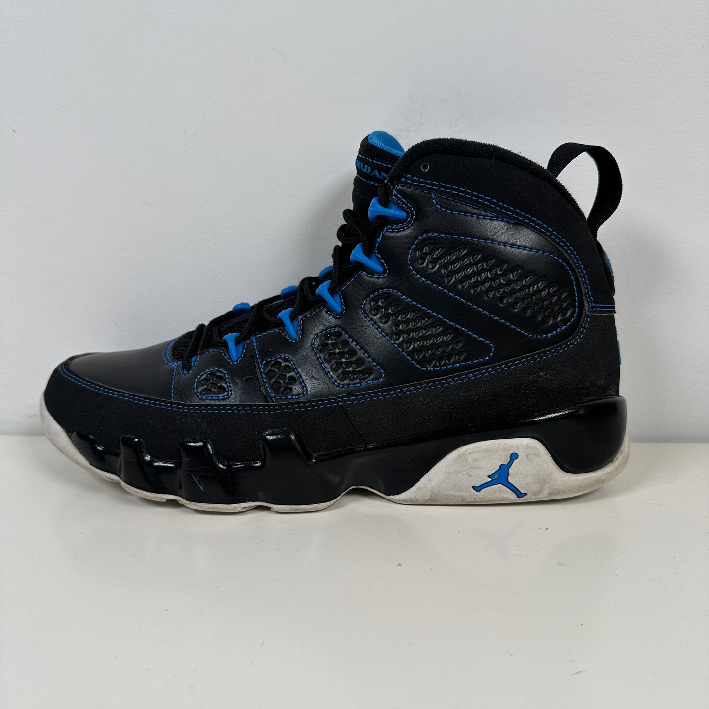 302370 007  Jordan 9 Retro Photo Blue [USED] - 9.5 M (Used) (No Box)