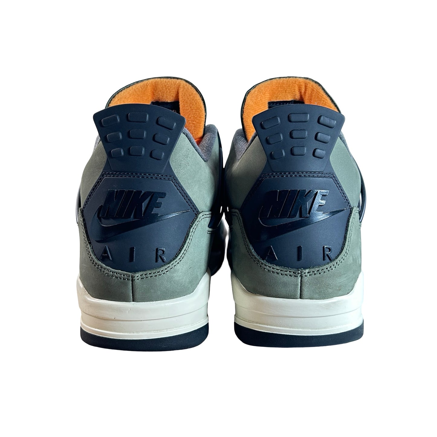 IB1519 200 Jordan 4 Retro OG SP Undefeated (2025) [USED] - 13 M (Used9)