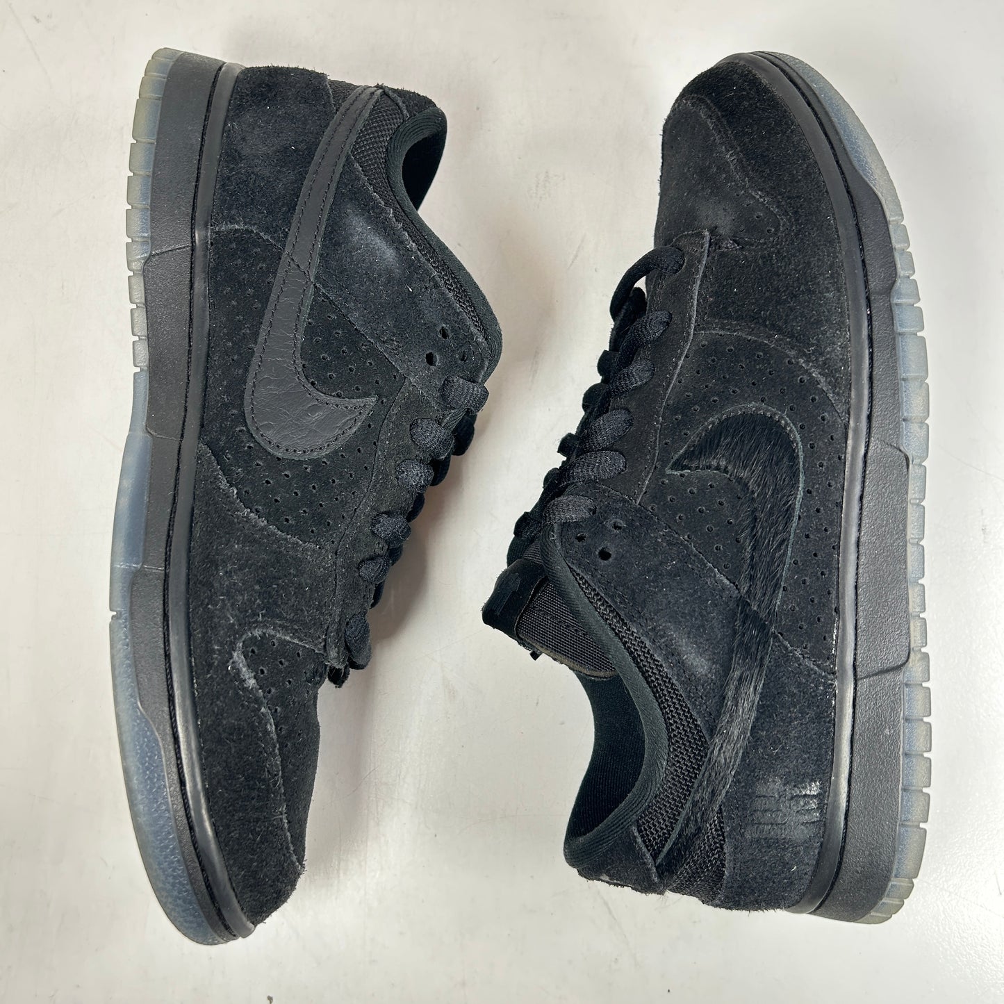 DO9329 001 Nike Dunk Low SP Undefeated 5 On It Black [USED] - 8 M (Used)