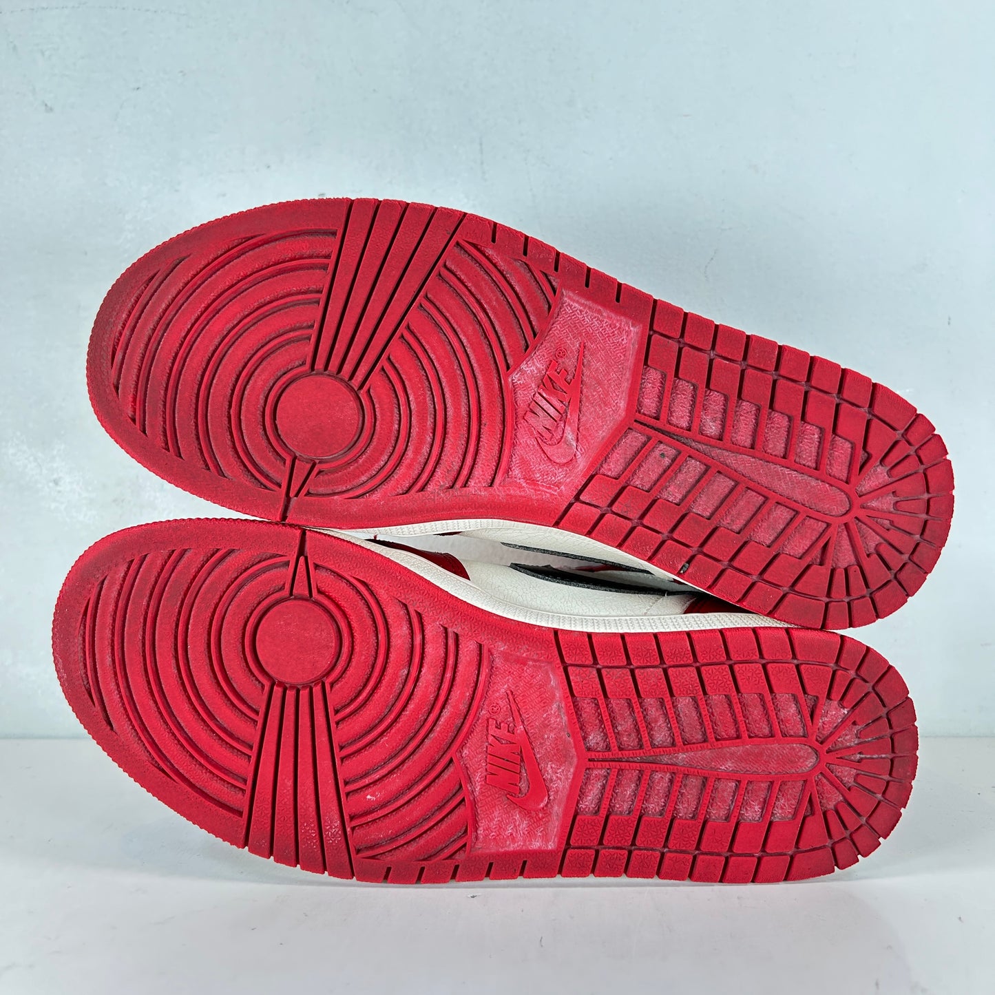 DZ5485 612 Jordan 1 Retro High OG Chicago Lost And Found [USED] - 9.5 M (Used2)