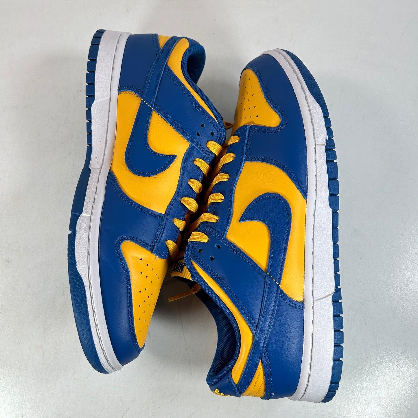 DD1391 402 Nike Dunk Low UCLA [USED] - 9.5 M (Used)