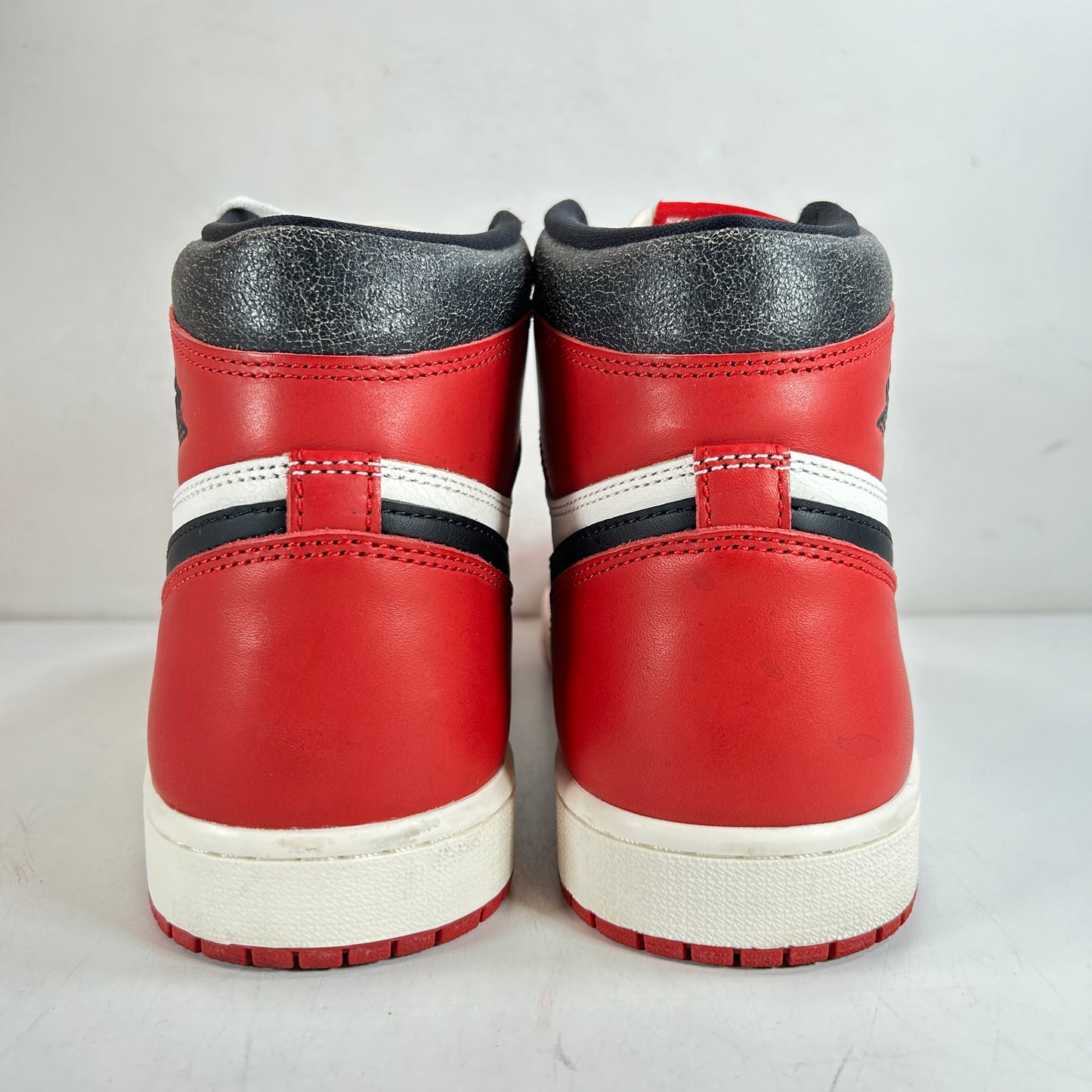 DZ5485 612 Jordan 1 Retro High OG Chicago Lost And Found [USED] - 10.5 M (VNDS2)