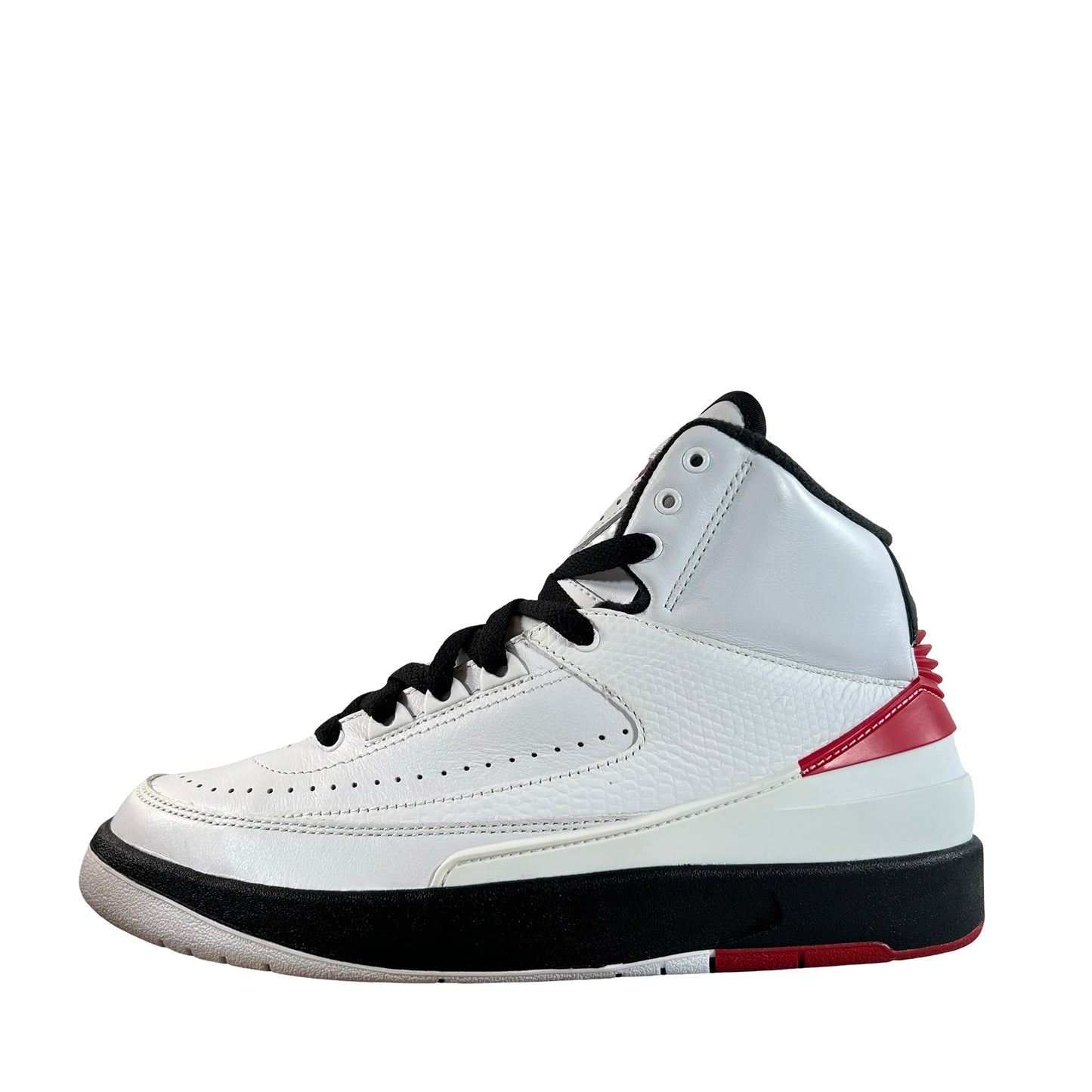 DX2591 106 Jordan 2 Retro OG Chicago (2022) (GS) [USED] - 7 Y (Used2)