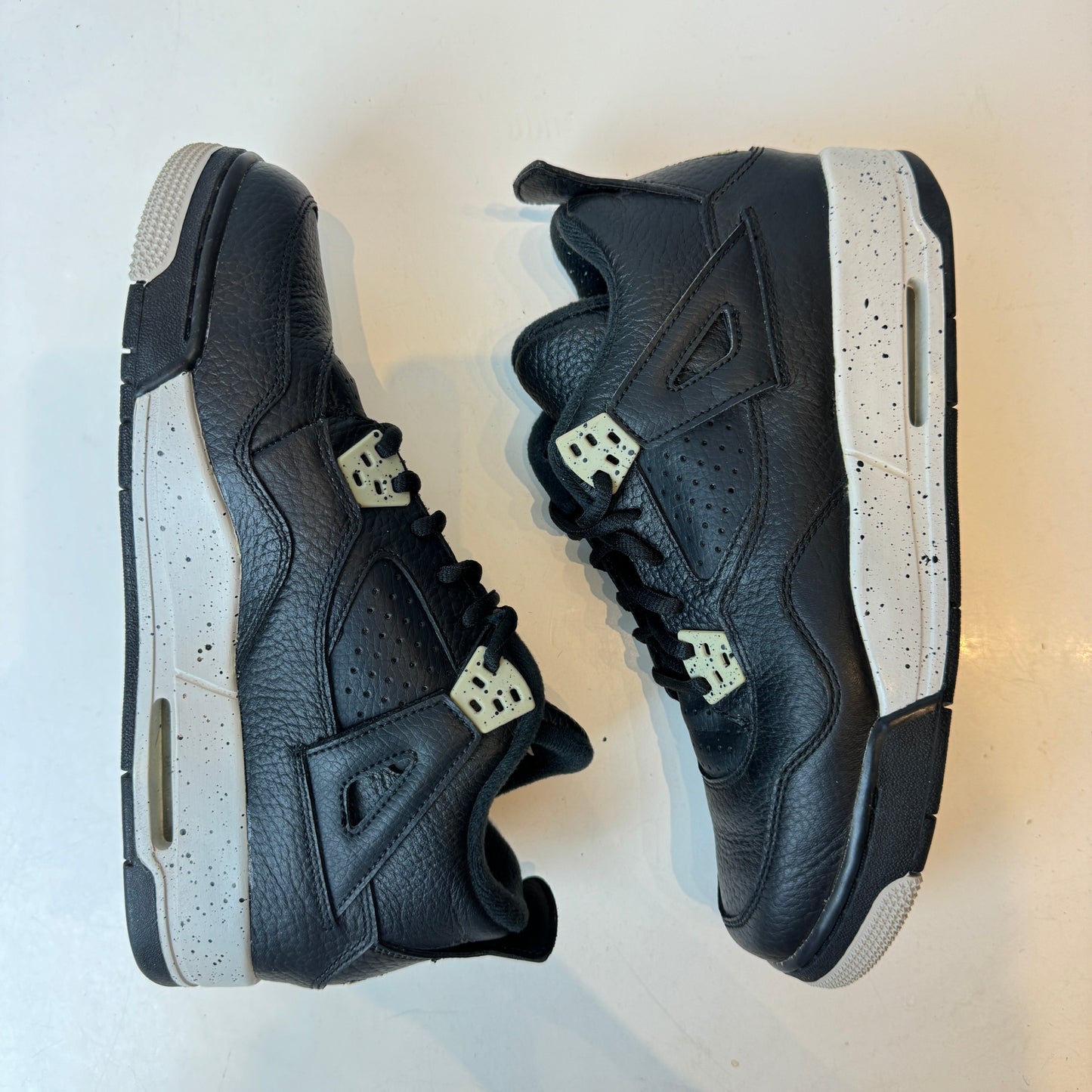 408452 003 Jordan 4 Retro Oreo (2015) (GS) [USED] - 7 Y (Used) (No Box)