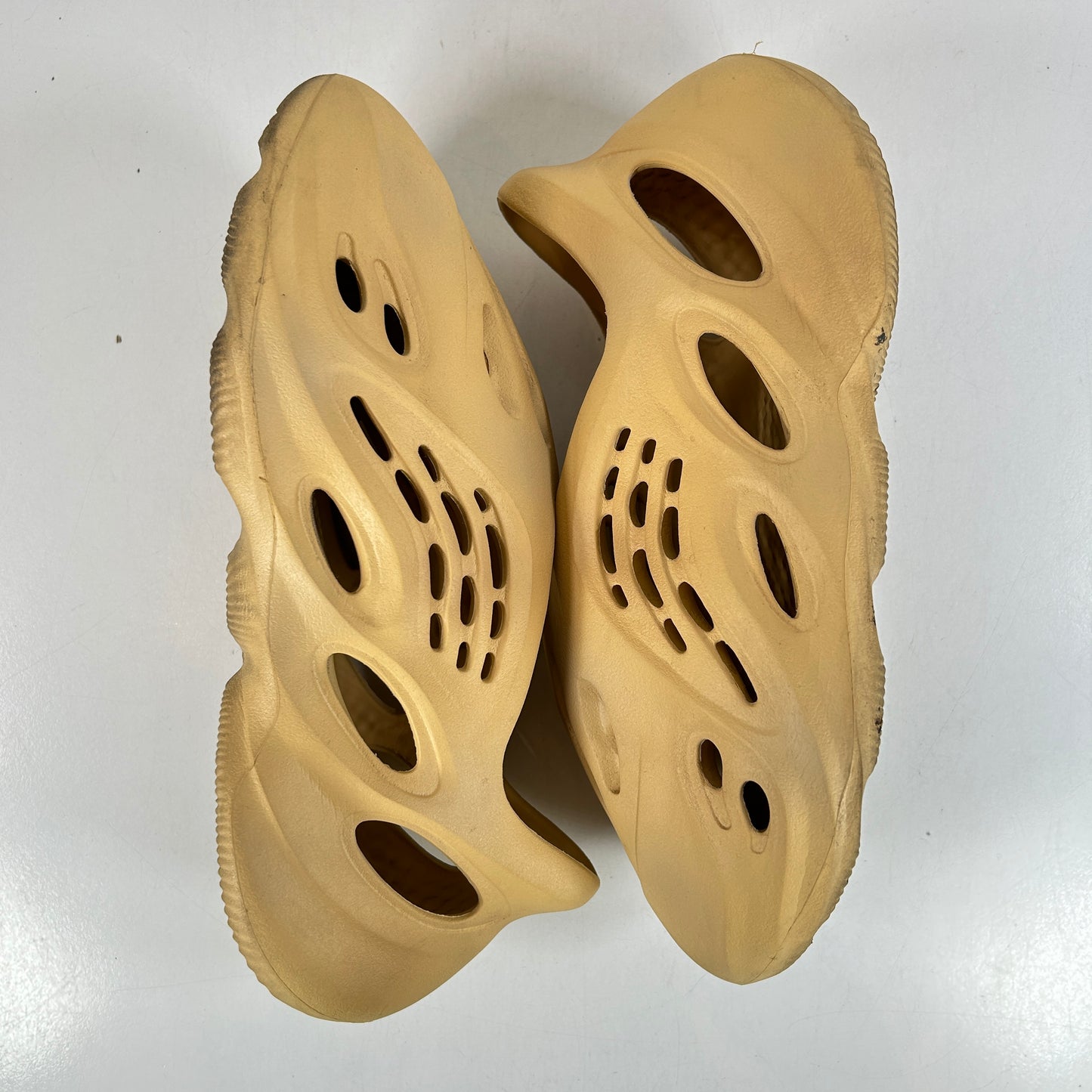 GW3354 adidas Yeezy Foam RNNR Ocre