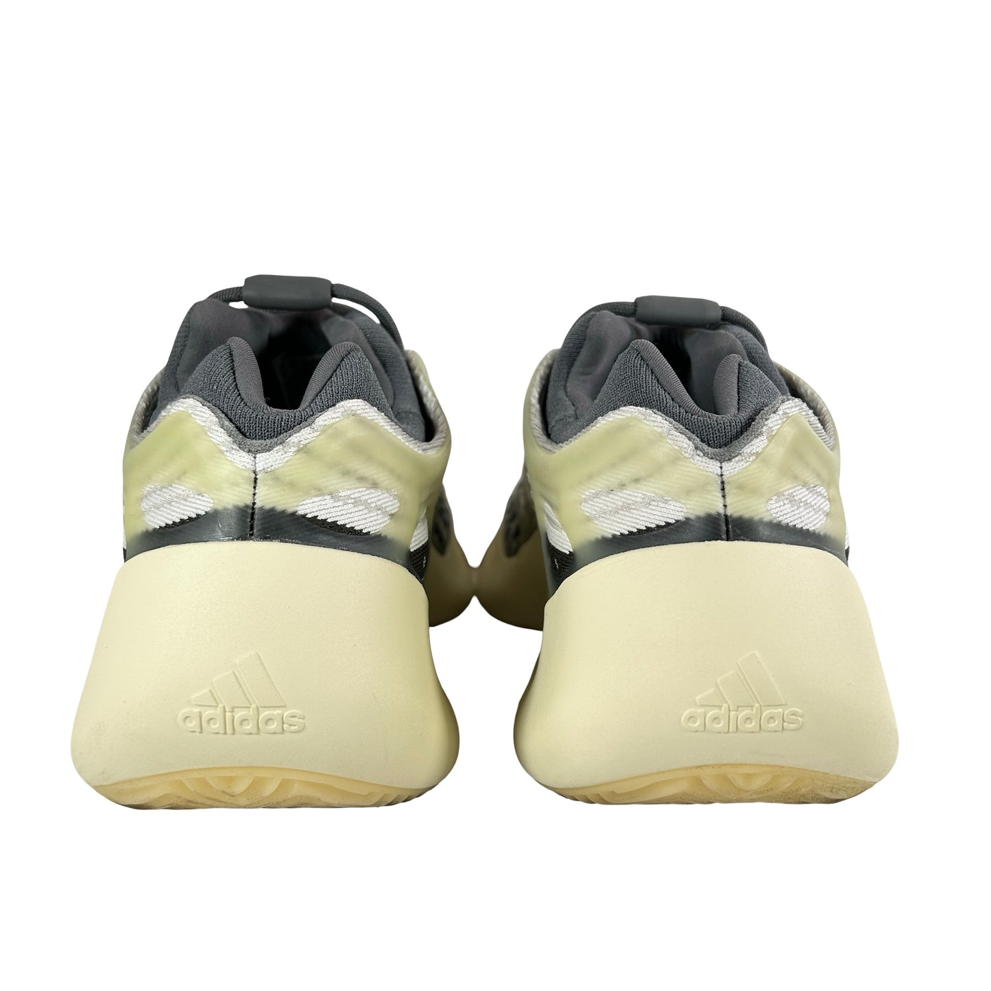 ID1674 adidas Yeezy 700 V3 Fade Salt [USED] - 10.5 M (Used)