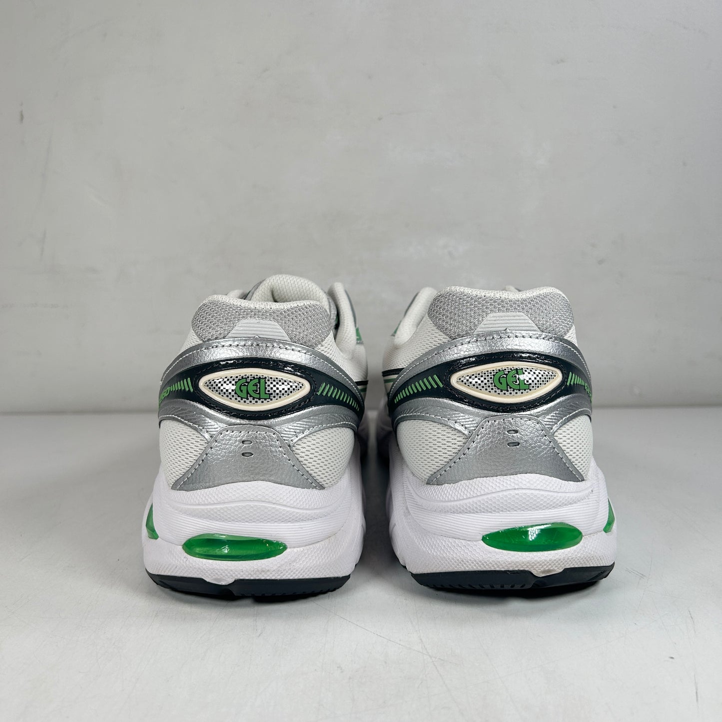 12O3A320 102 ASICS GT-2160 Cream Bamboo [USED] - 11 M (VNDS)