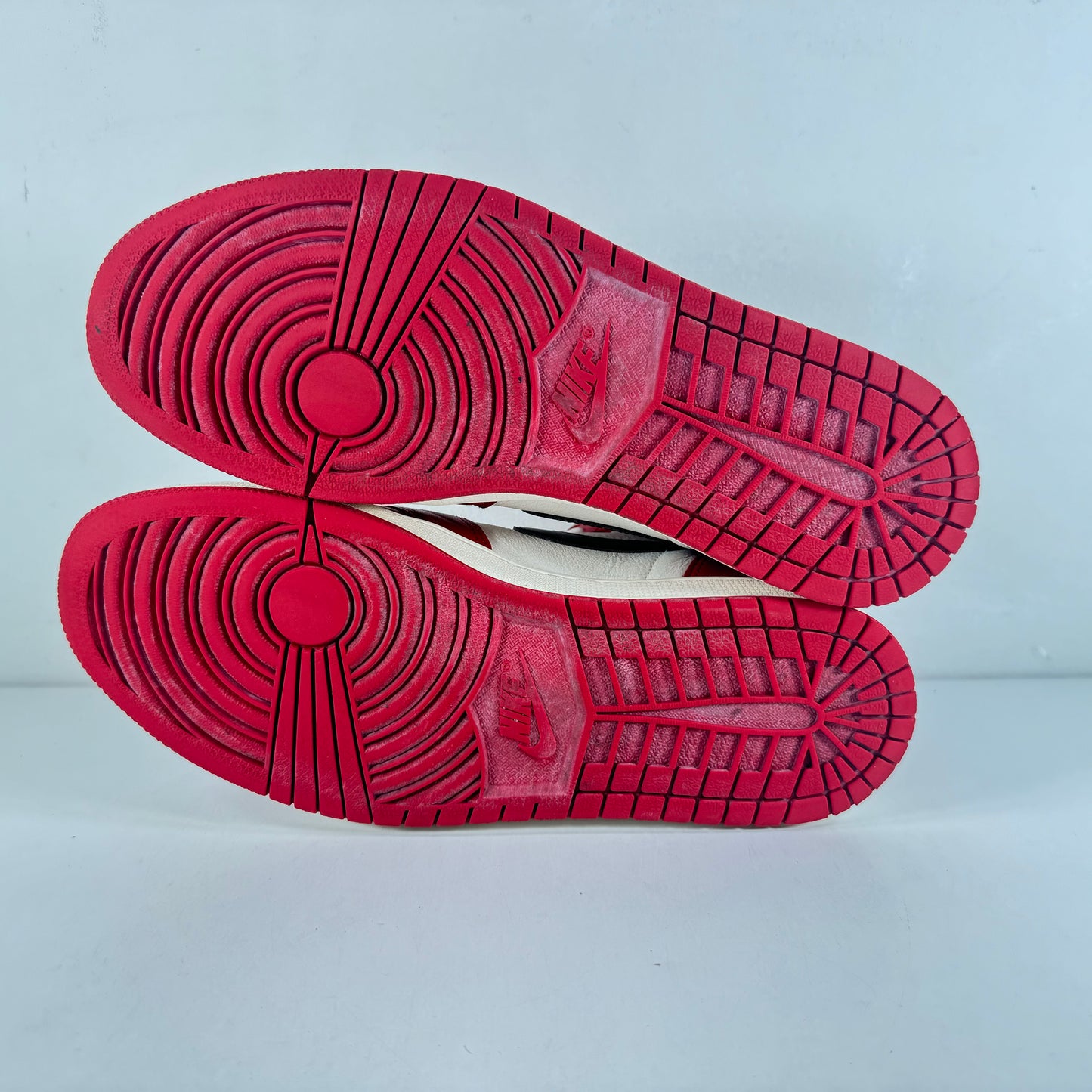 DZ5485 612 Jordan 1 Retro High OG Chicago Lost And Found [USED] - 12 M (Used)