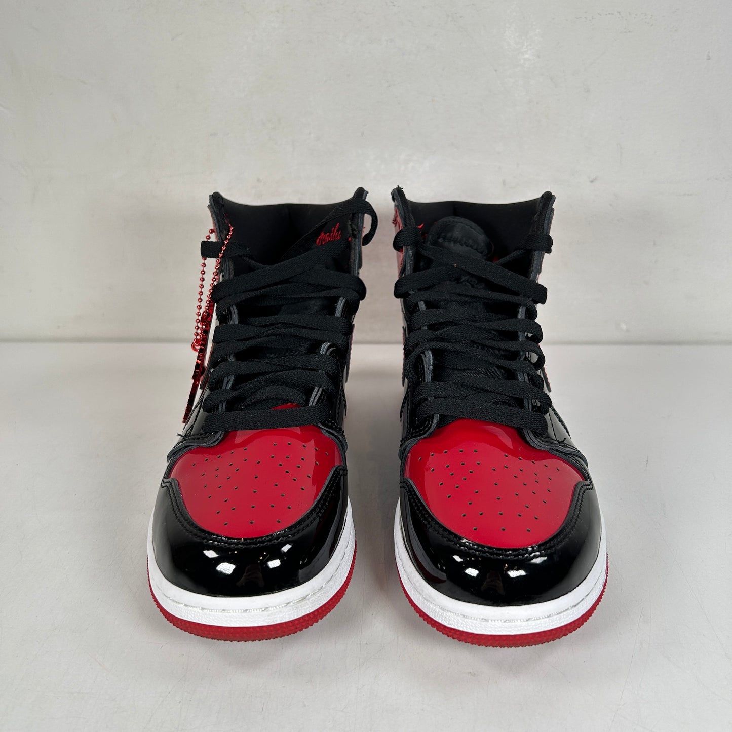 575441 063 Jordan 1 Retro High OG Patent Bred (GS) [USED] - 6 Y (Used)