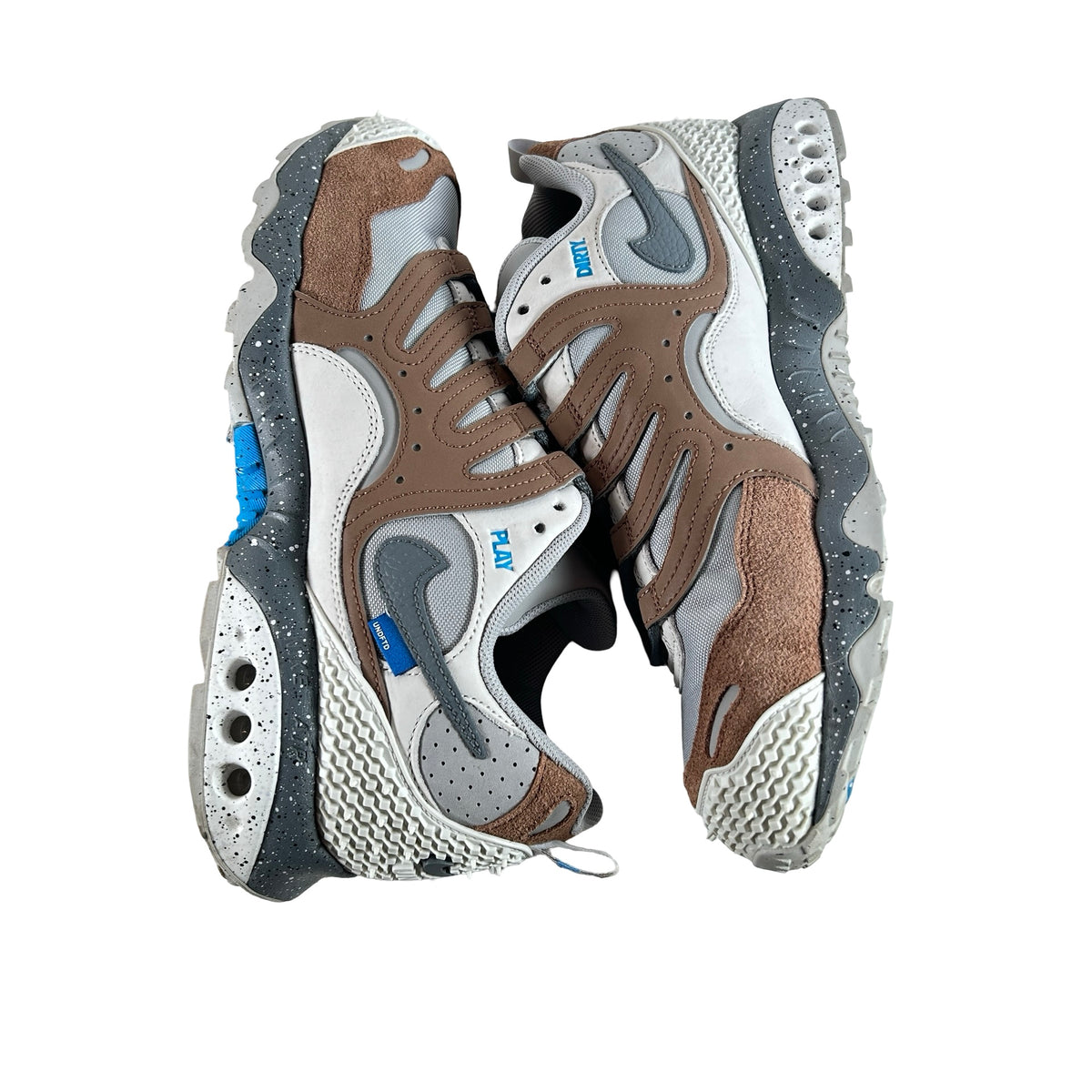 FN7546 200 Nike Air Terra Humara Undefeated Archaeo Brown [USED] - 13 M (Used)