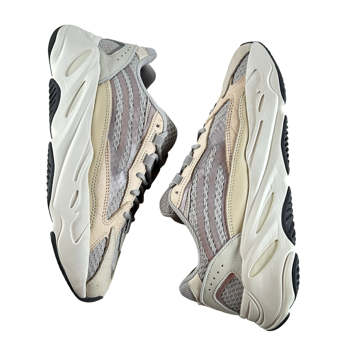 GY7924 adidas Yeezy Boost 700 V2 Crema
