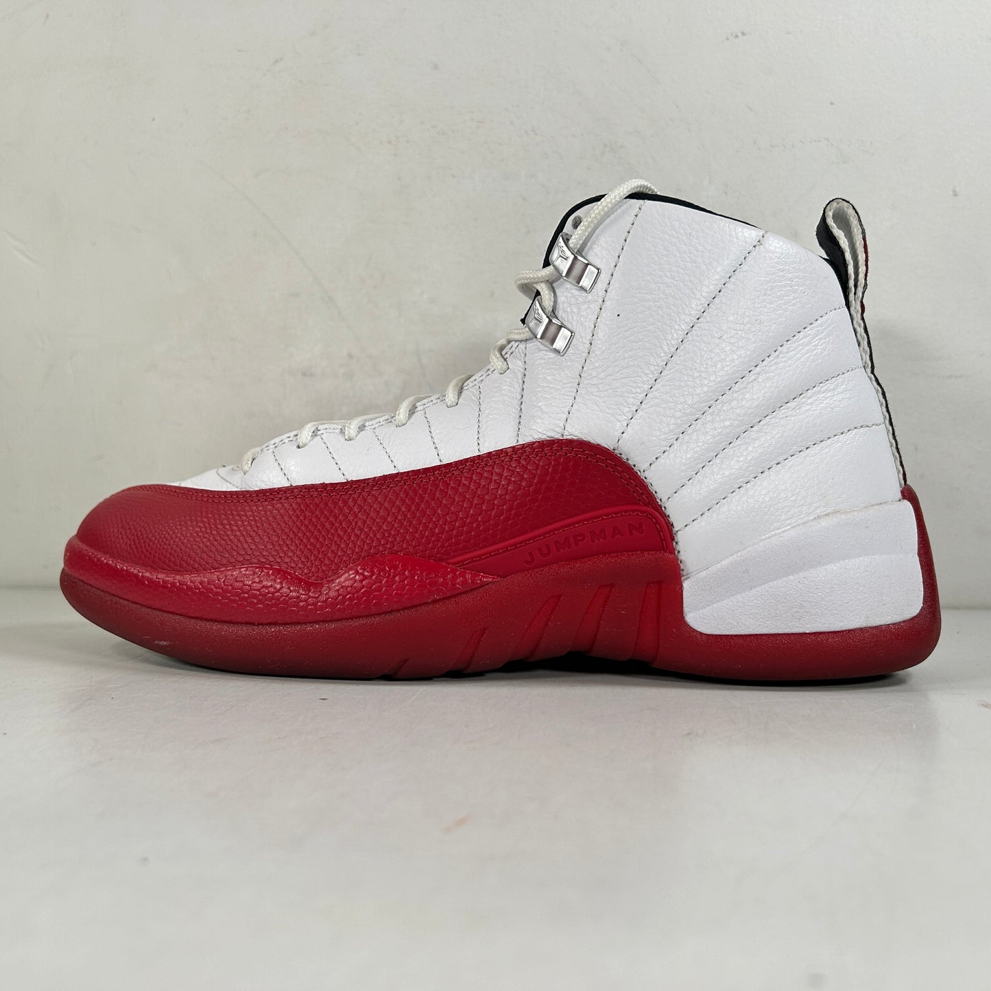 CT8013 116 Jordan 12 Retro Cherry (2023) [USED] - 9.5 M (Used7)