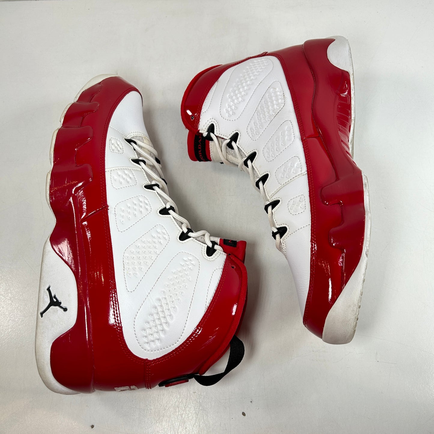 302370 160 Jordan 9 Retro White Gym Red [USED] - 13 M (Used) (No Box)