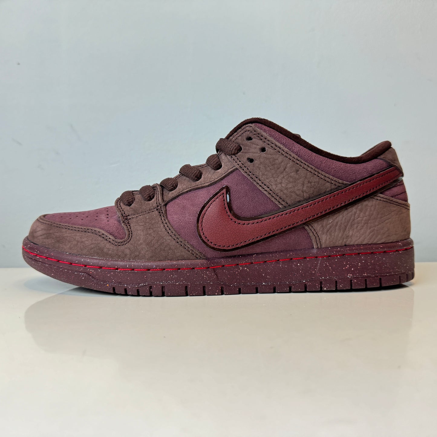 FN0619 600 Nike SB Dunk Low “City of Love” [USED] - 10 M (Used)