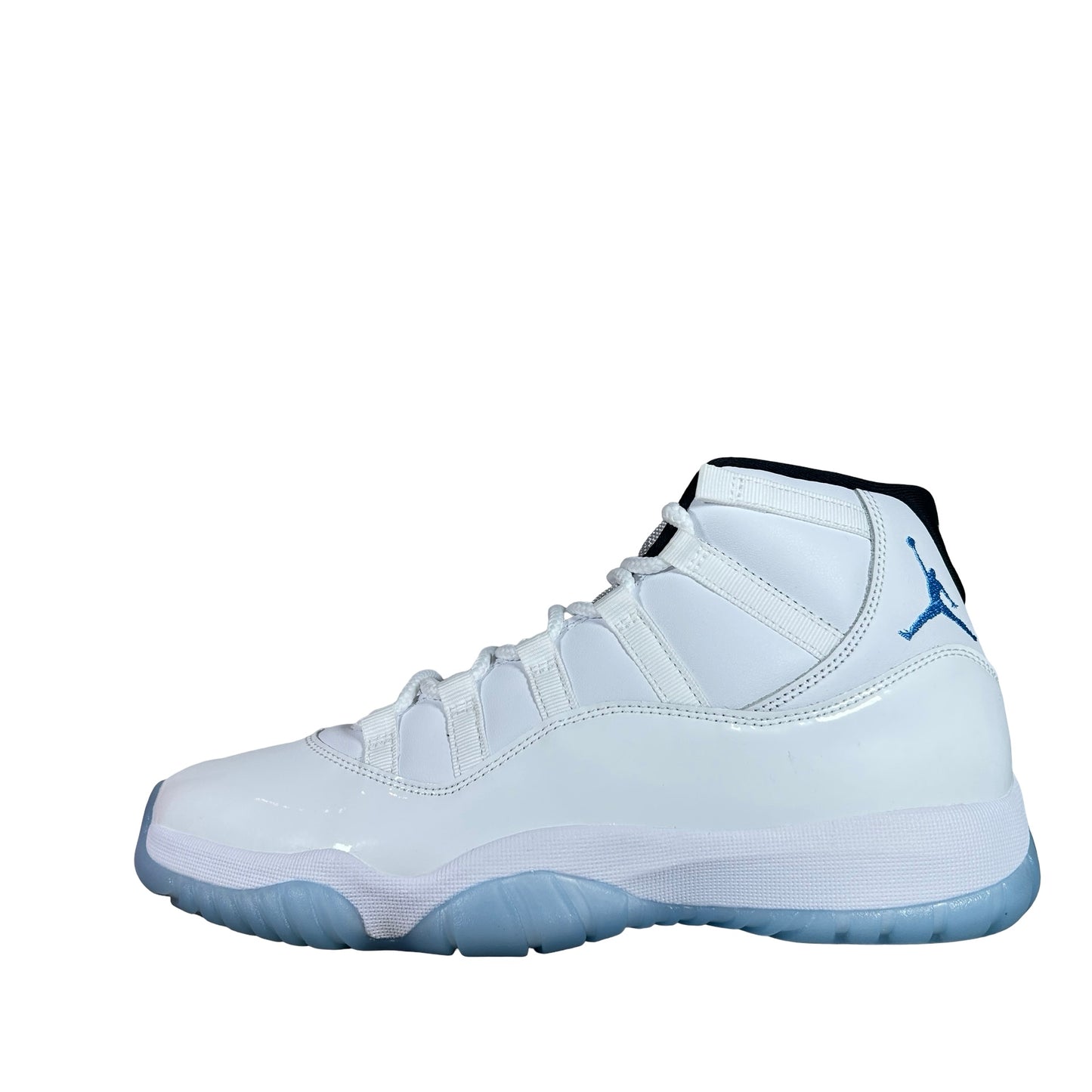 CT8012 104 Jordan 11 Retro Legend Blue (2024) - 9.5 M (B Grade)