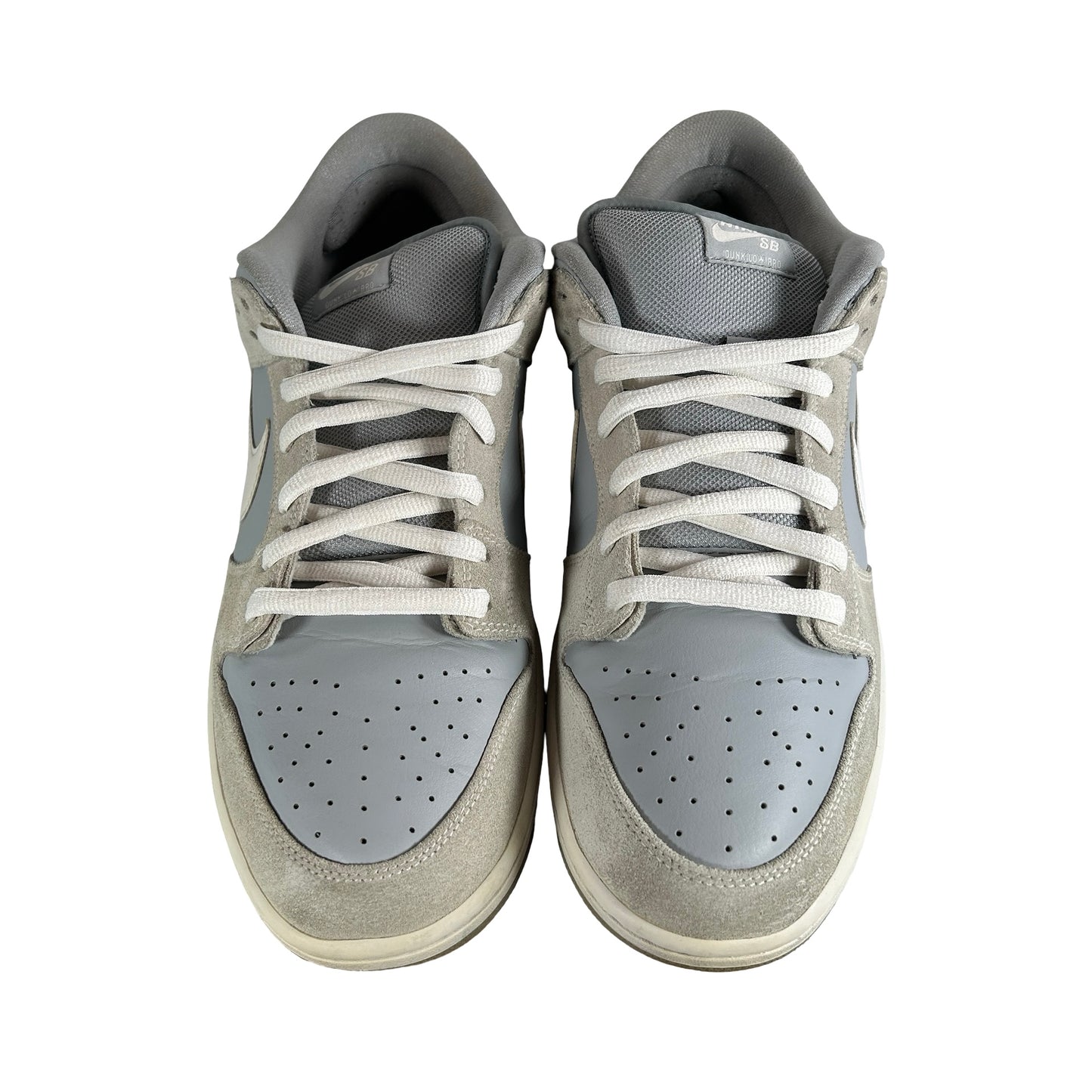 AR0778 110 Nike SB Dunk Low Cumbre Blanco Lobo Gris