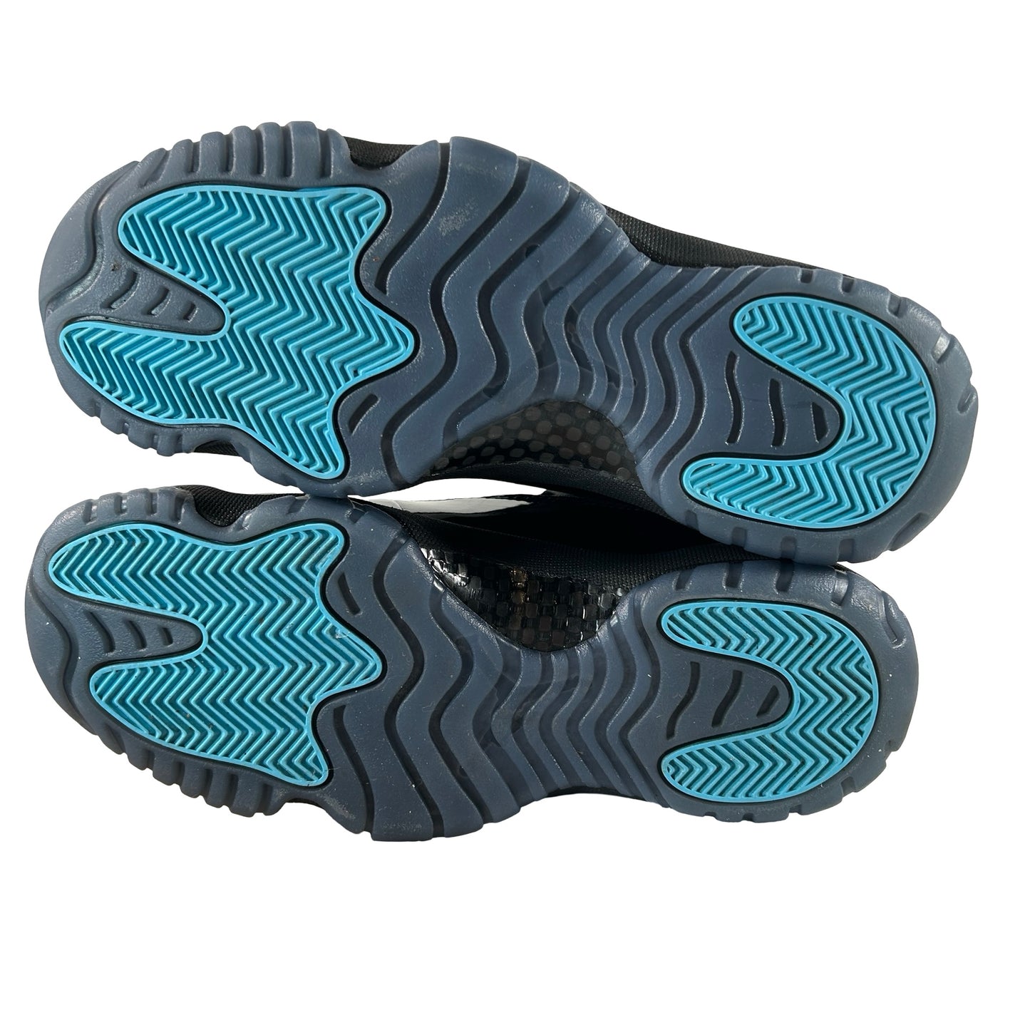 CT8012 047 Jordan 11 Retro Gamma Blue (2025) [USED] - 8 M (Used)
