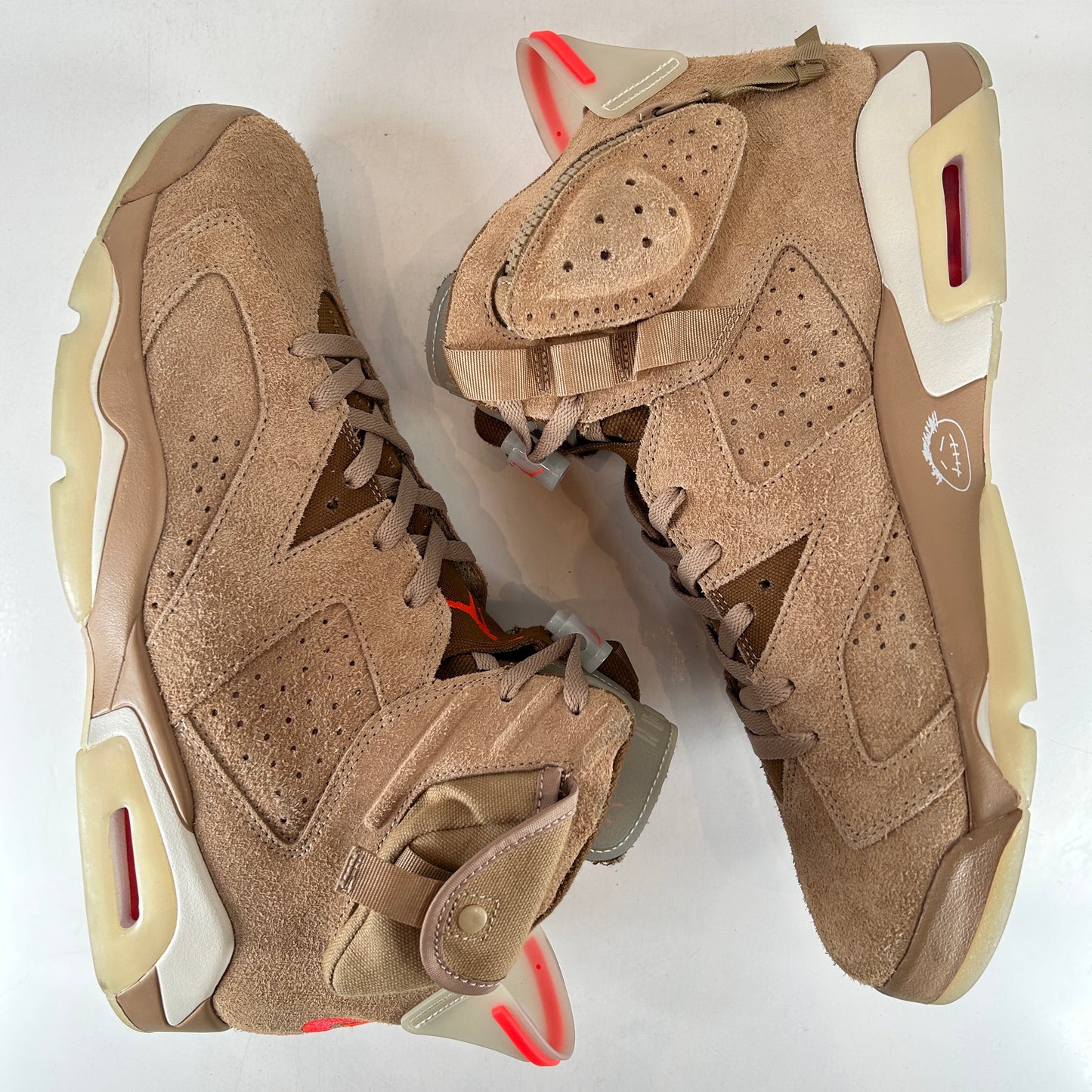 DH0690 200 Jordan 6 Retro Travis Scott Caqui británico