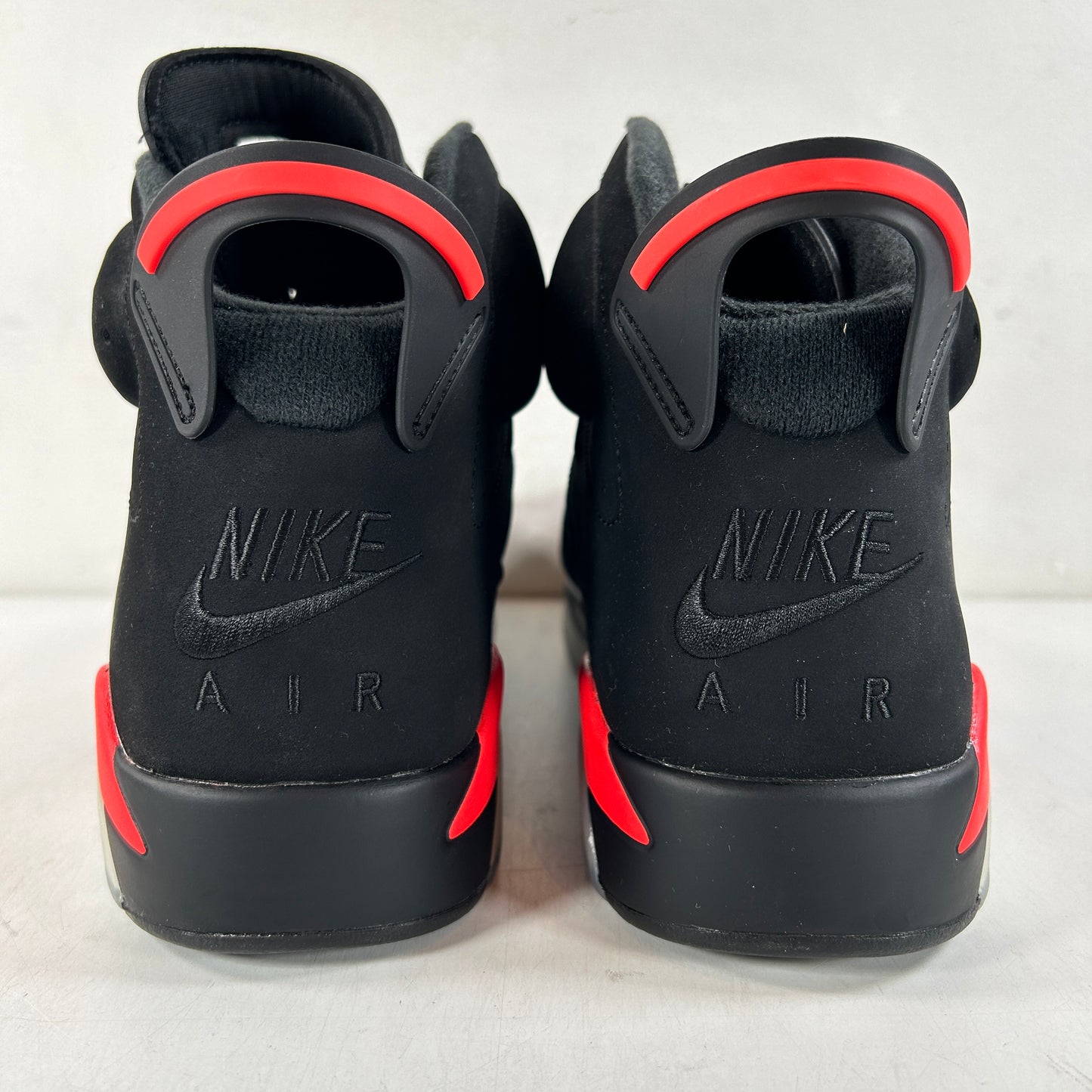 384664 060 Jordan 6 Retro Black Infrared (2019) [USED] - 10.5 M (VNDS)