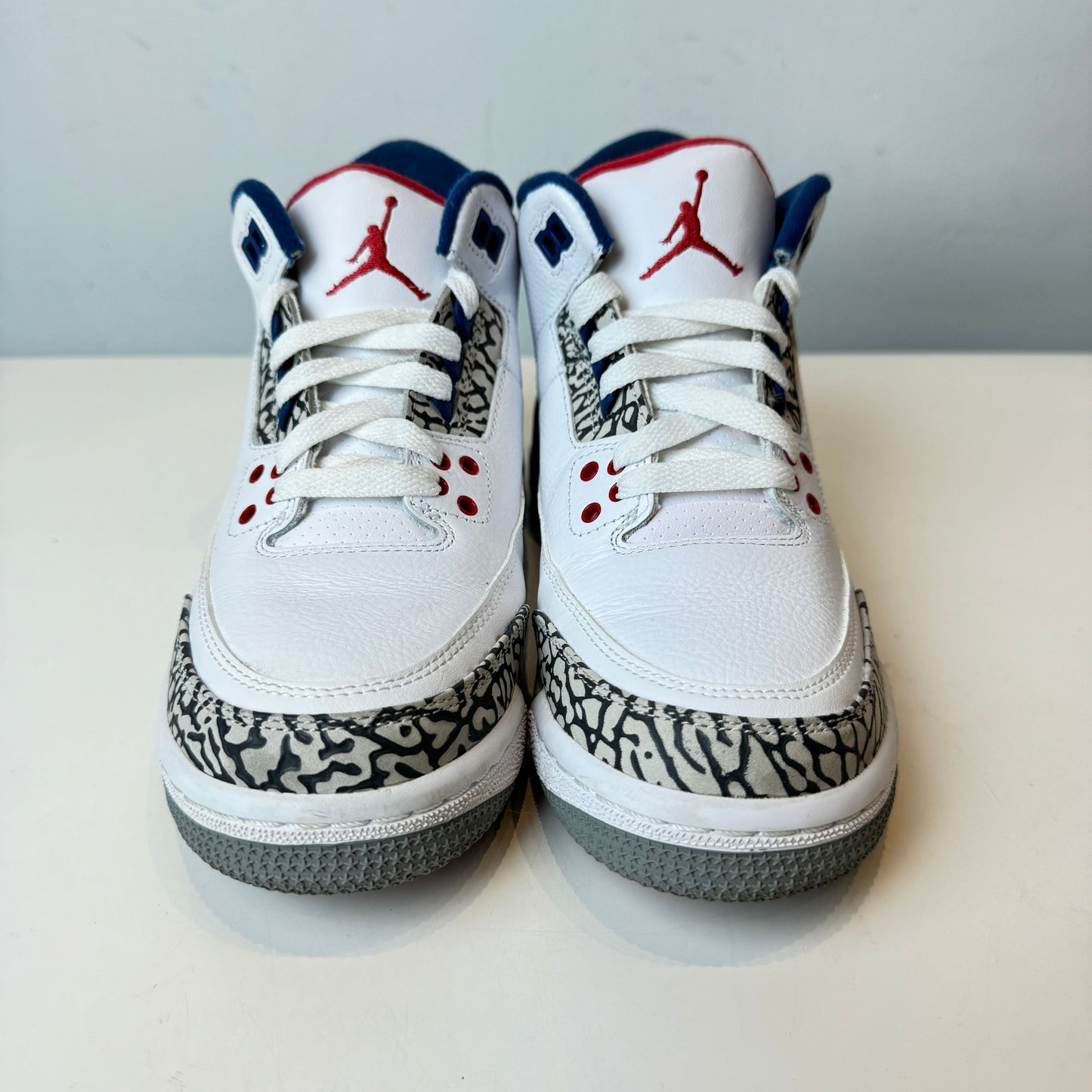854261 106 Jordan 3 Retro True Blue (2016) GS [USED] - 5.5 Y (Used)